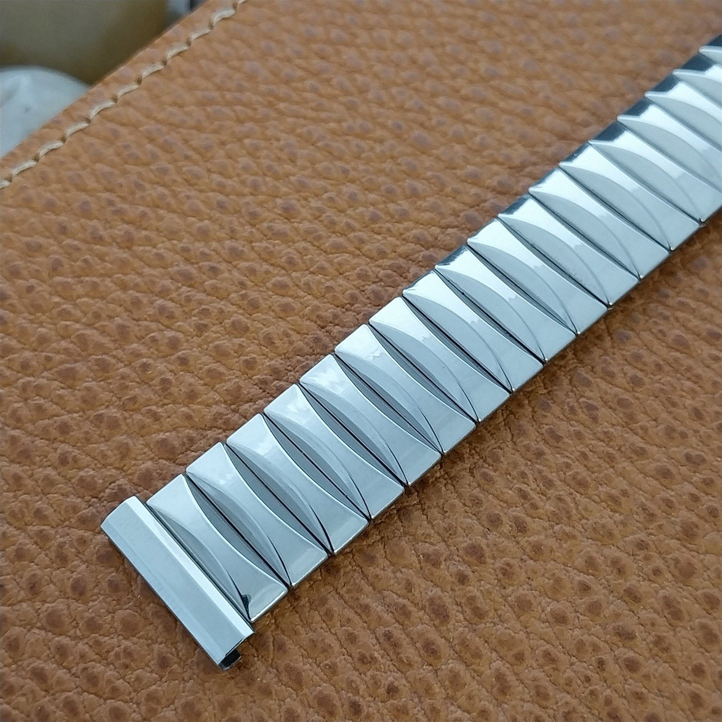 17.2mm 1960s Stainless Steel Expansion Flex-Let Classic nos Vintage Watch Band