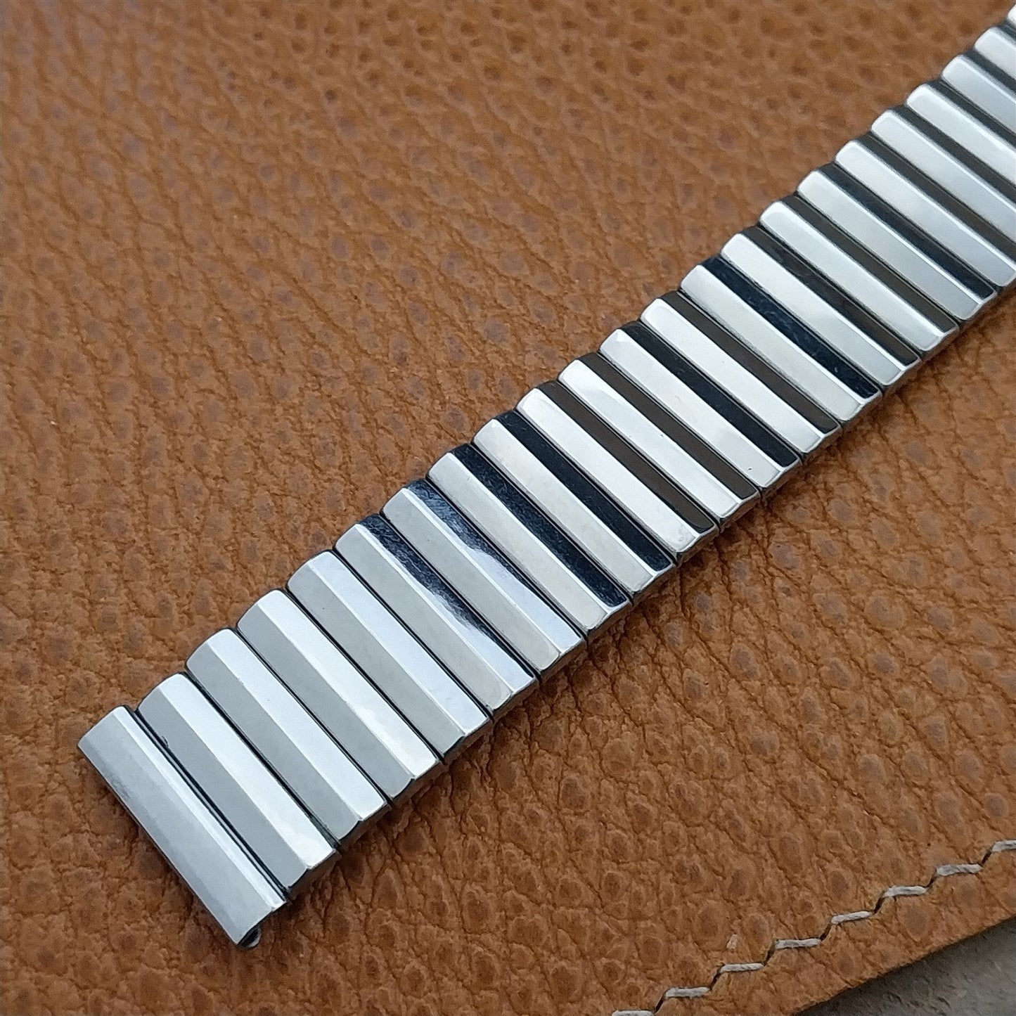 Vintage 17.2mm Stainless Steel Classic Stretch Expansion 1960s Unused Watch Band