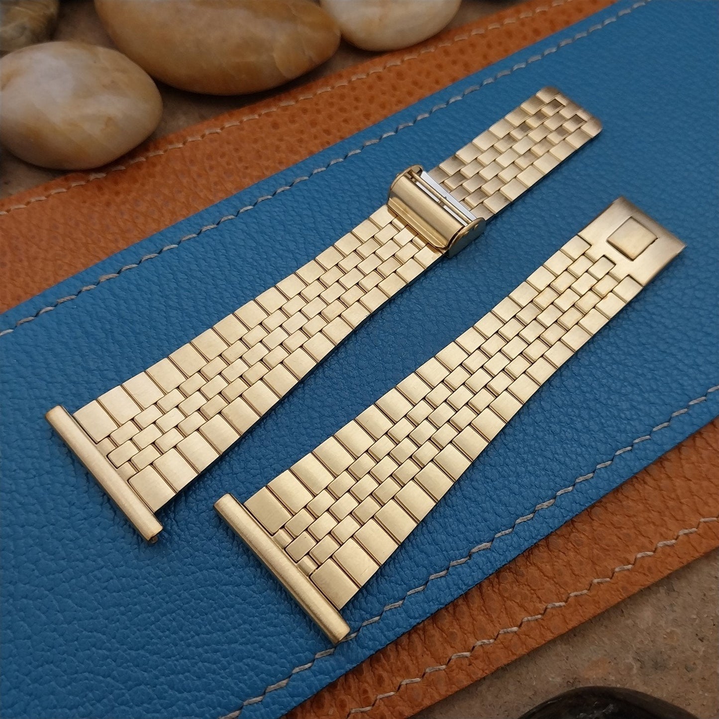 25mm 24mm 22mm JB Champion Gold HGE Brick-Link 1970s Unused Vintage Watch Band