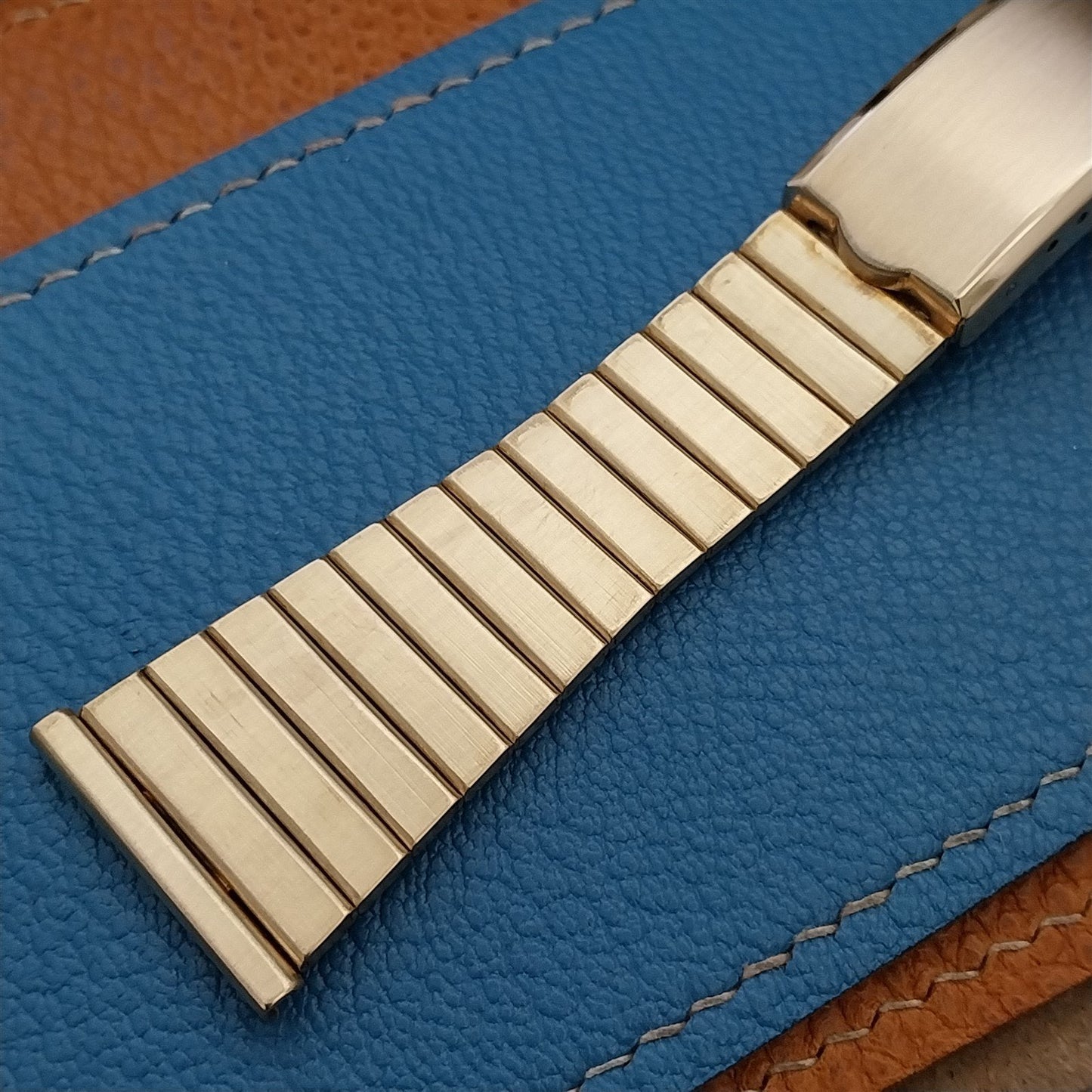 24mm 23mm 22mm Gold hge JB Champion Bar-Link Unused 1970s Vintage Watch Band