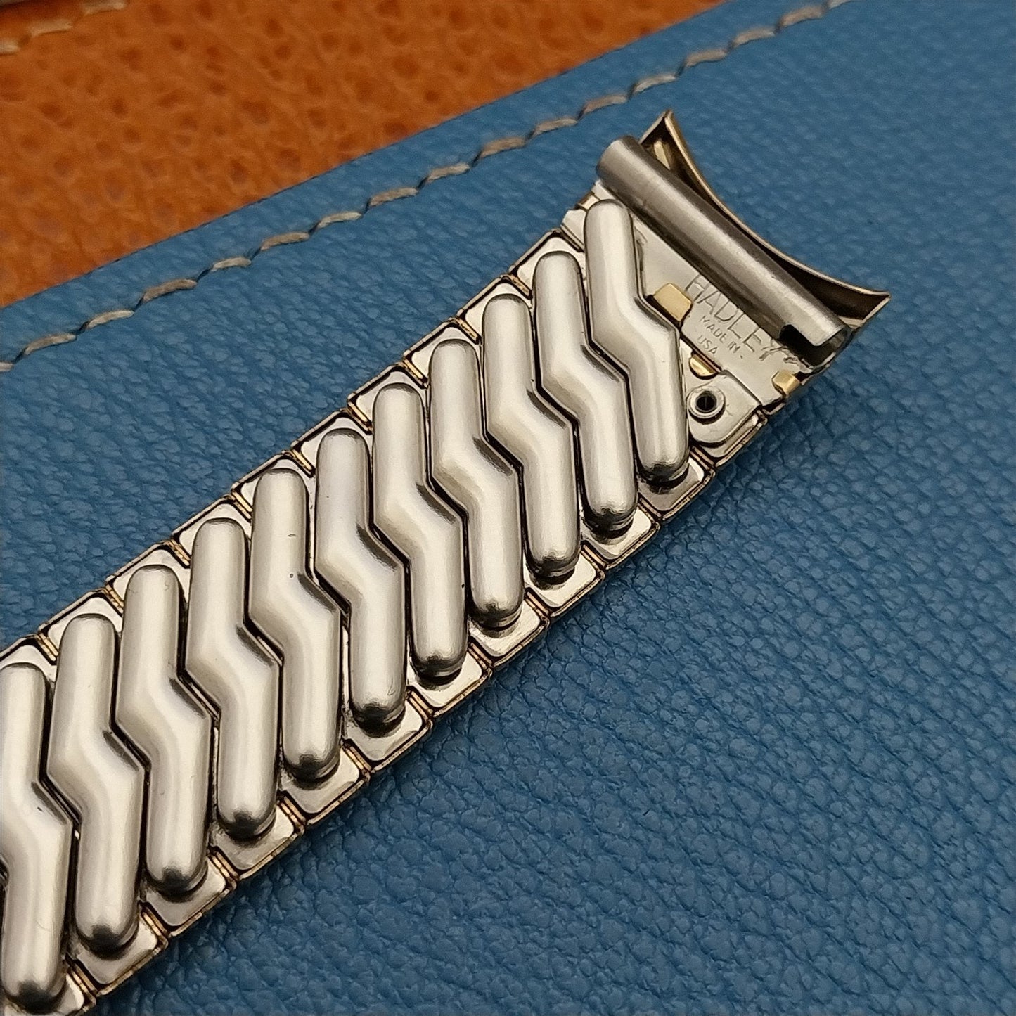 11/16" 12k Gold-Filled Hadley USA Expansion nos 1950s Vintage Watch Band