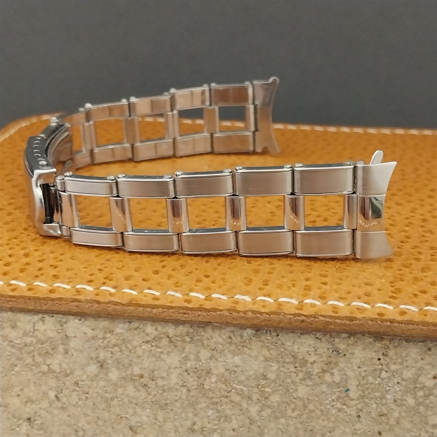 Vintage 17.2mm Stainless Steel Rivet Ladder Link Classic Unused 1960s Watch Band