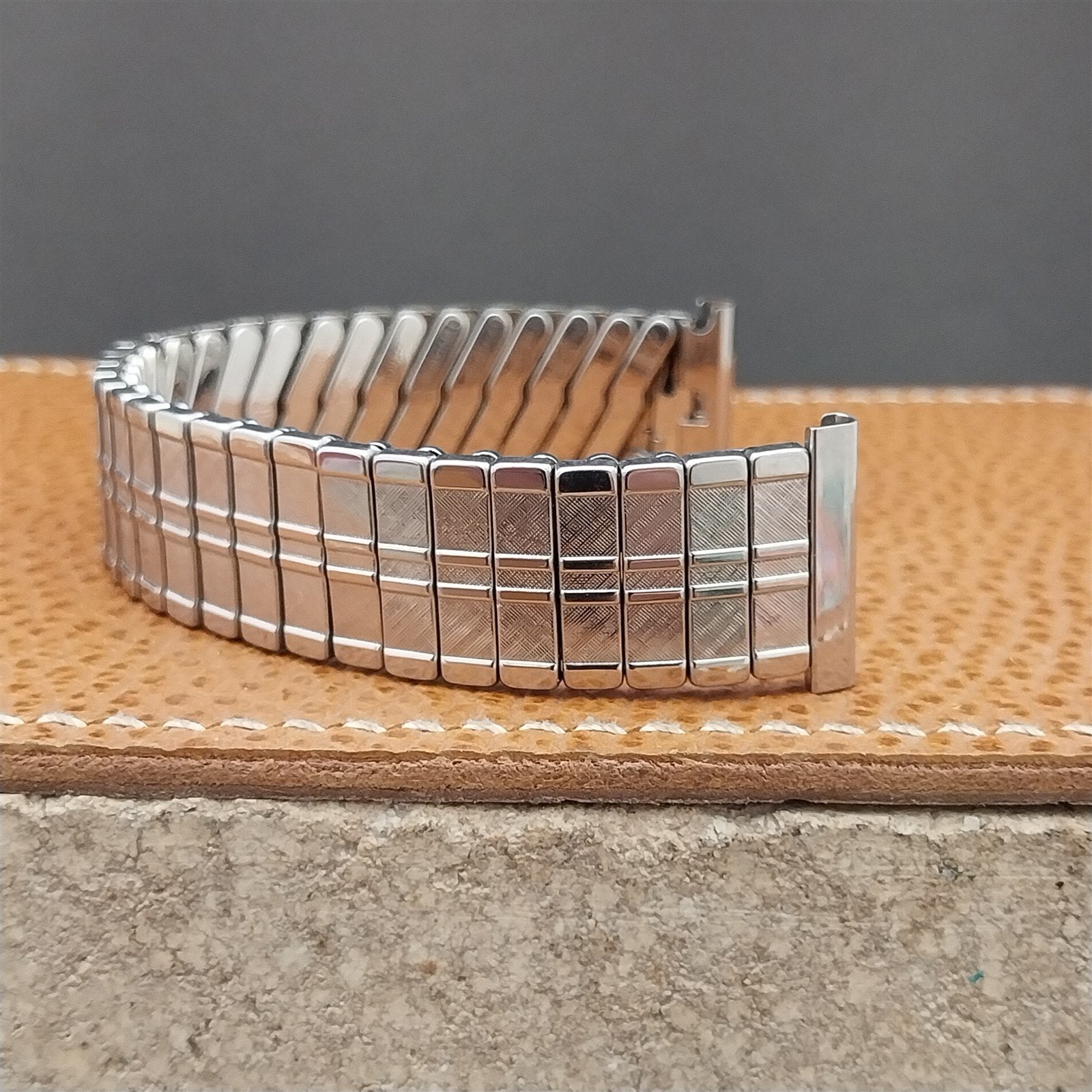 19mm 18mm 17mm 16mm Baldwin Stainless Steel Stretch NOS 1960s Unused Watch Band