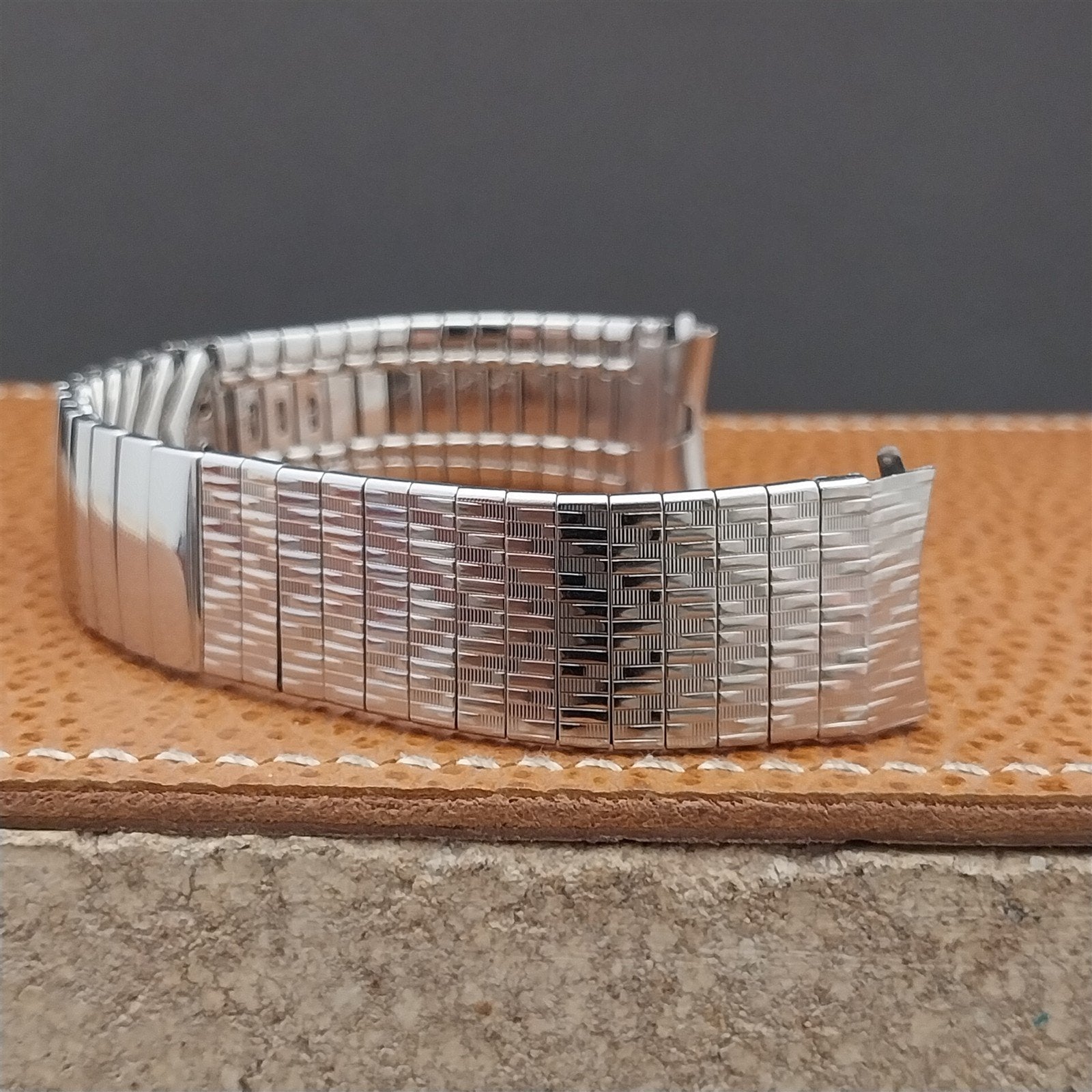 Vintage 17.2mm Stainless Steel Curve End Kreisler Stelux 1960s Unused Watch Band