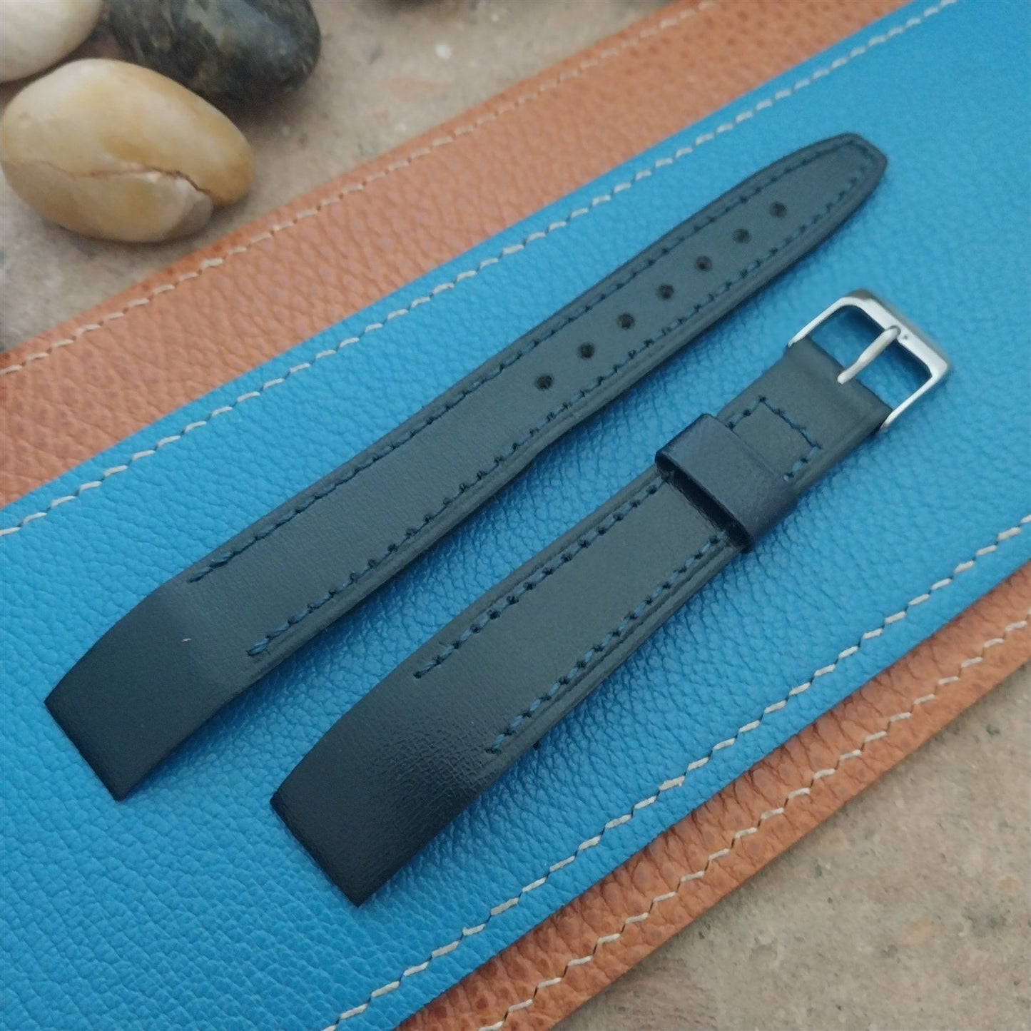 16mm Blue Hirsch Open End Wire-Lug nos Unused Vintage Watch Band