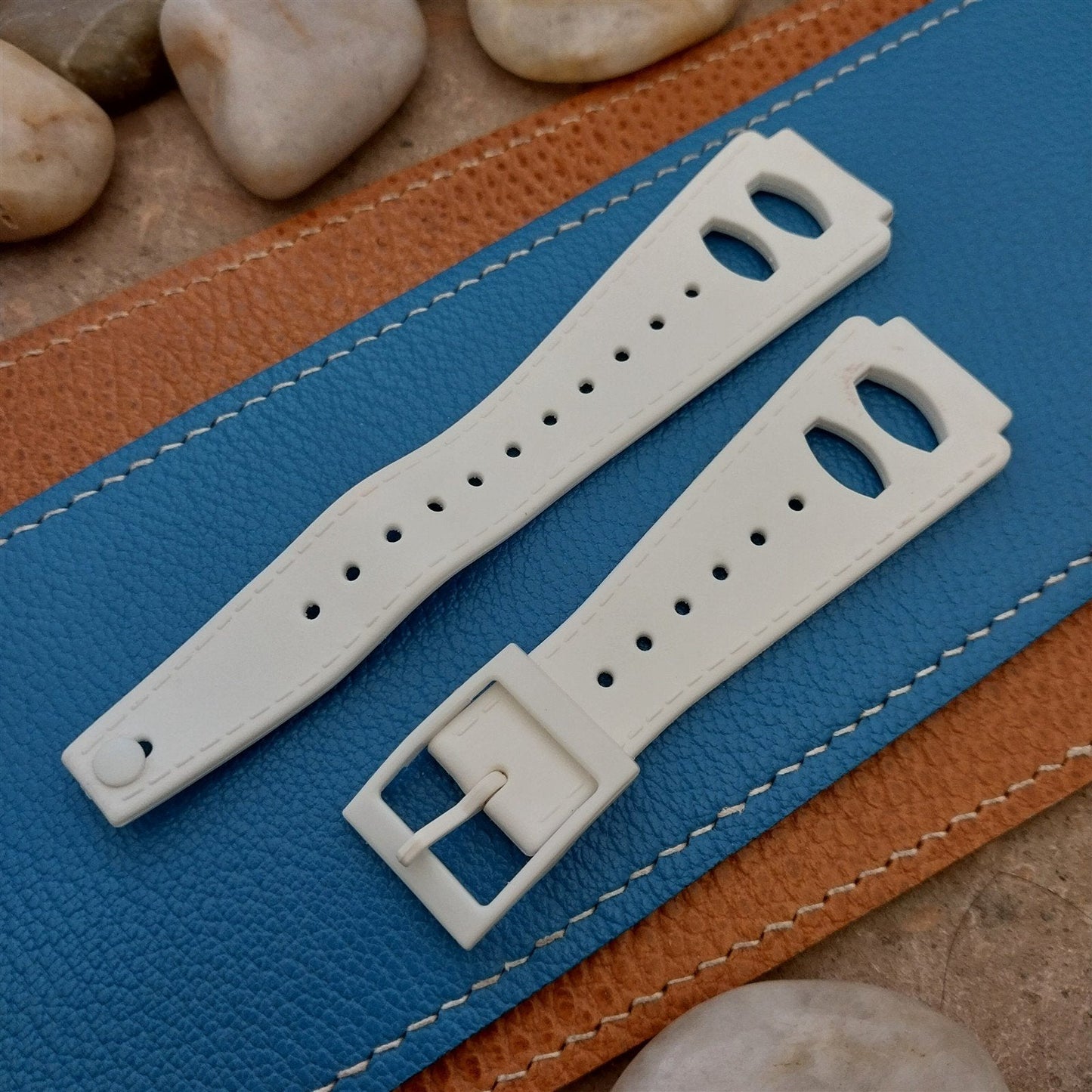 18mm RK Swiss White Direct Read Jump Hour Unused nos 1960s-1970s Watch Band