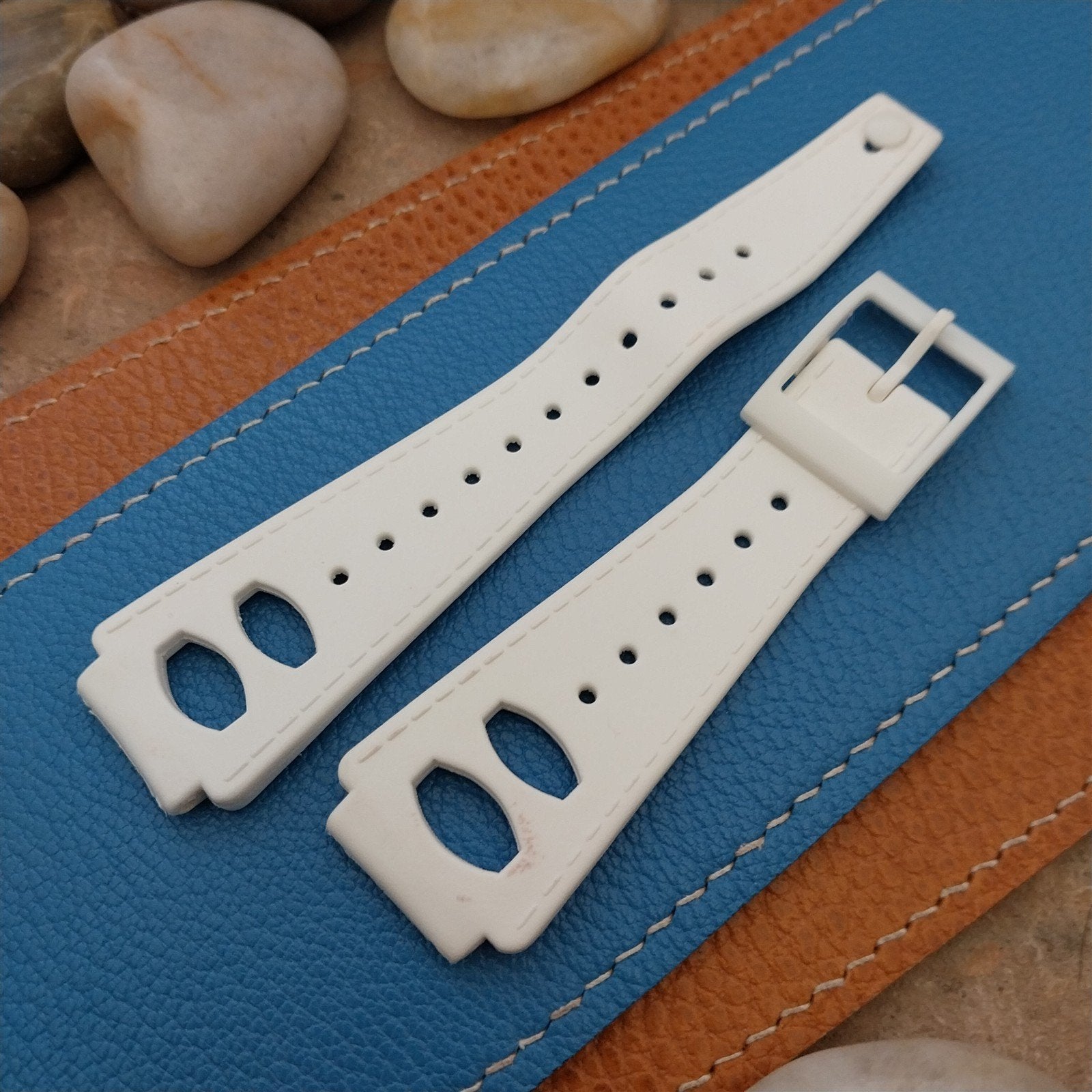 18mm RK Swiss White Direct Read Jump Hour Unused nos 1960s-1970s Watch Band