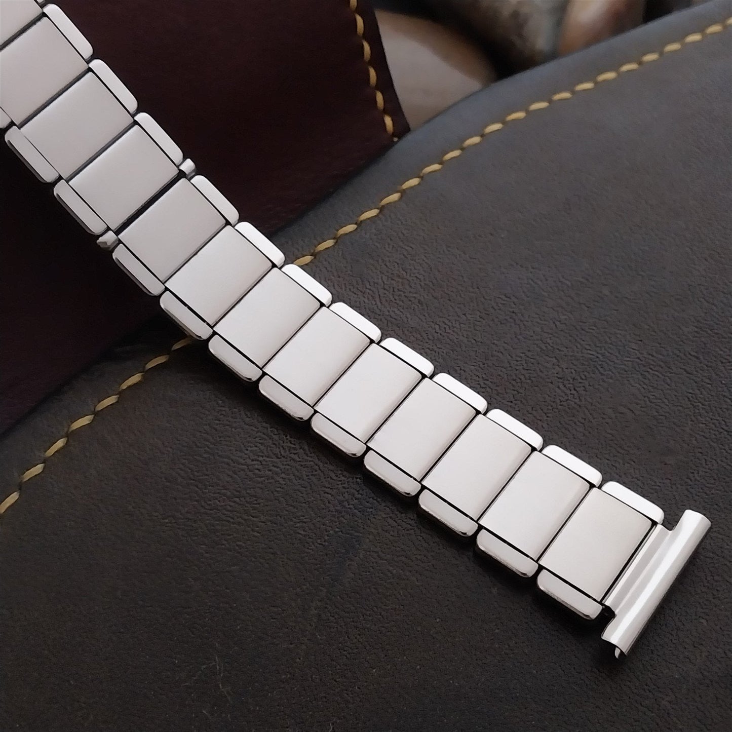 18mm German Wire Lug Stainless Steel nos 1960s Vintage Watch Band