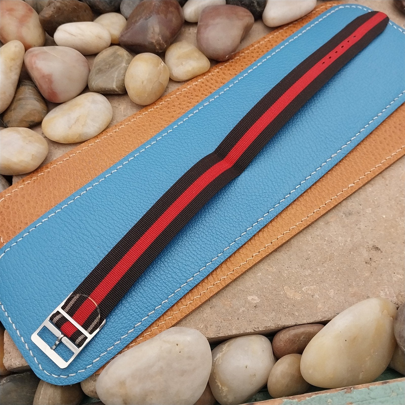 18mm Reversible Nylon 1-piece Classic Single Pass 1960s Vintage Watch Band