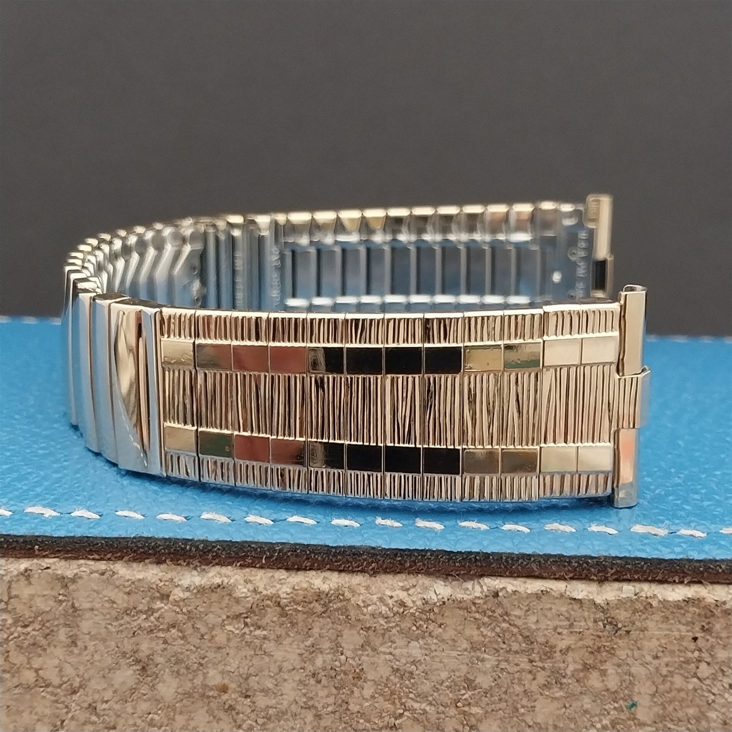 JB Champion 19mm 18mm 17mm Gold-Filled mcm Unused 1960s Vintage Watch Band