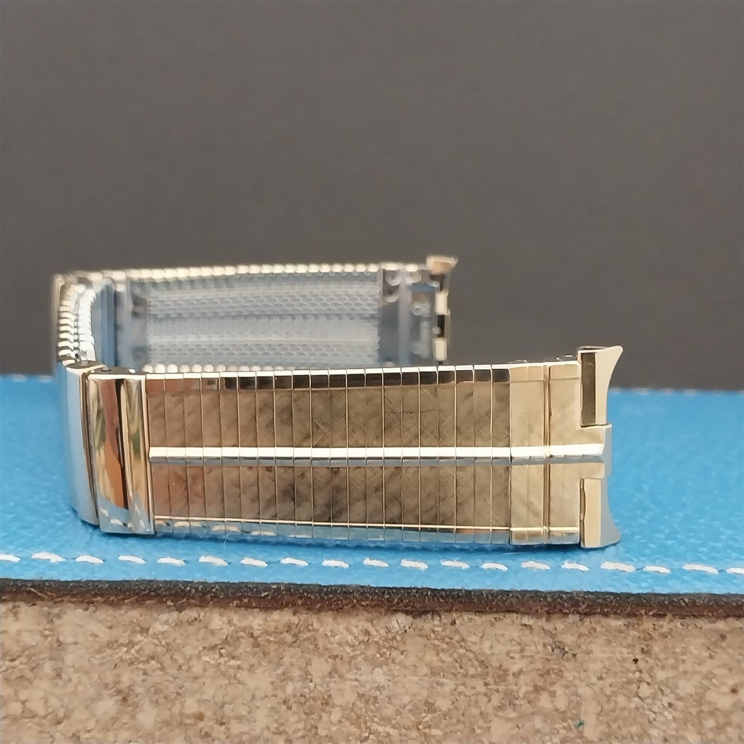 JB Champion 19mm 18mm 17mm Gold-Filled mcm Unused 1960s Vintage Watch Band