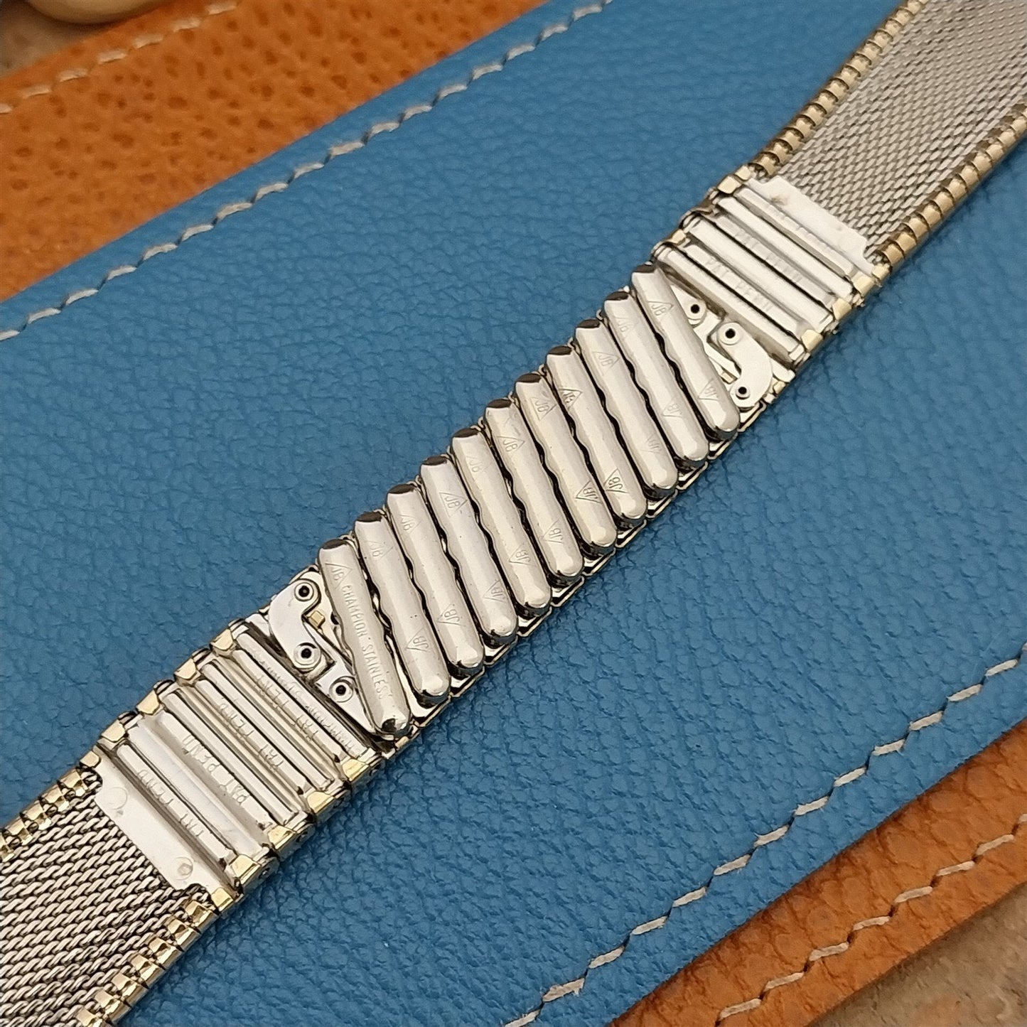 JB Champion 19mm 18mm 17mm Gold-Filled mcm Unused 1960s Vintage Watch Band
