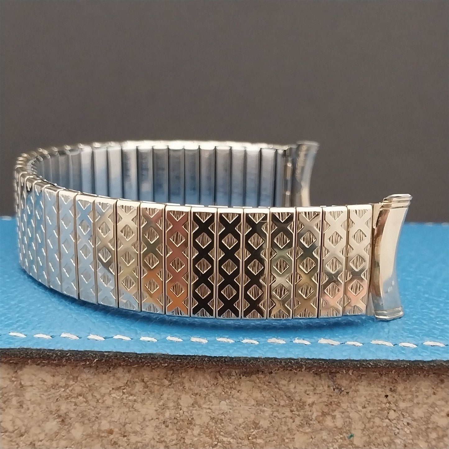 Vintage 19mm 18mm 17mm Kreisler USA Long Gold-Filled Classic 1960s Watch Band