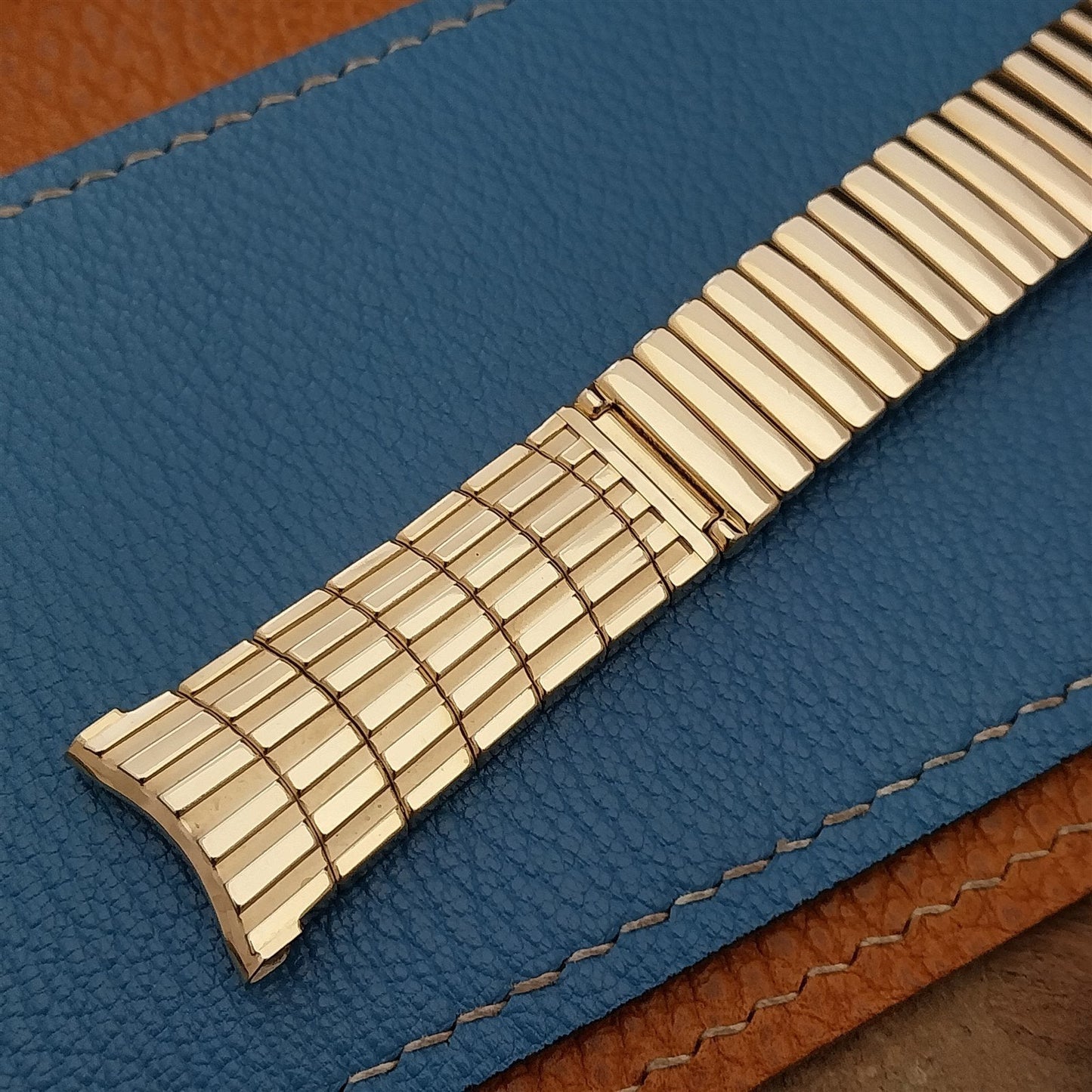 JB Champion 19mm 18mm 10k Gold-Filled Long Unused nos 1960s Vintage Watch Band