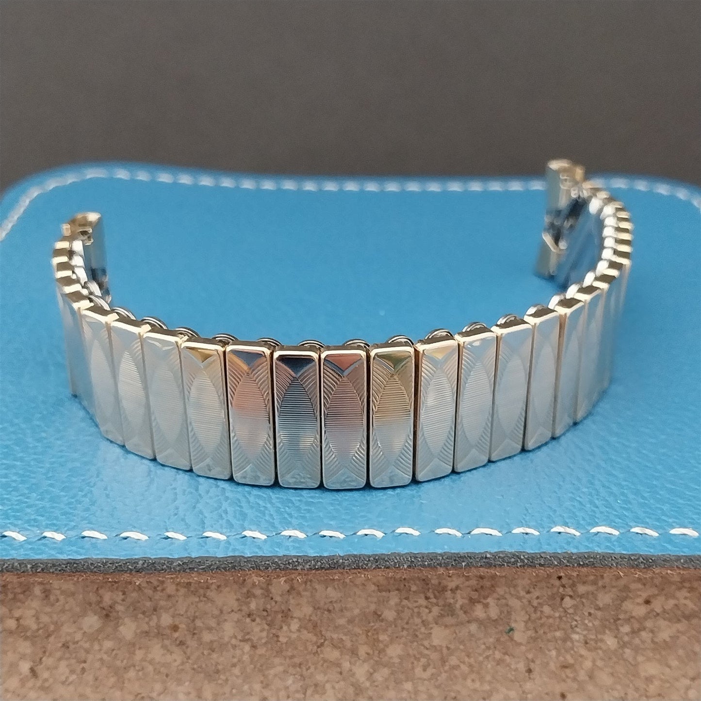 17.2mm JB Champion USA Gold-Filled Expansion Unused nos 1960s Vintage Watch Band