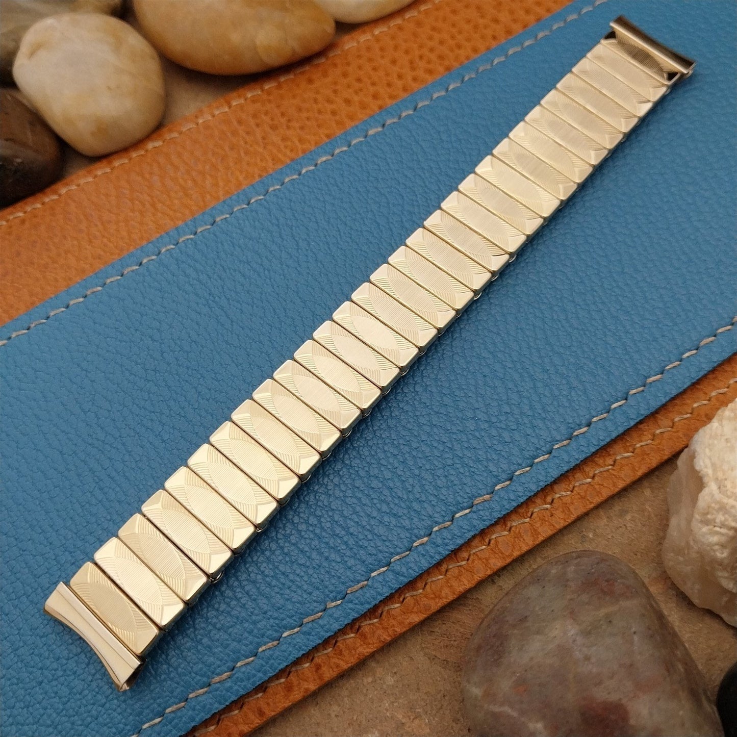 17.2mm JB Champion USA Gold-Filled Expansion Unused nos 1960s Vintage Watch Band