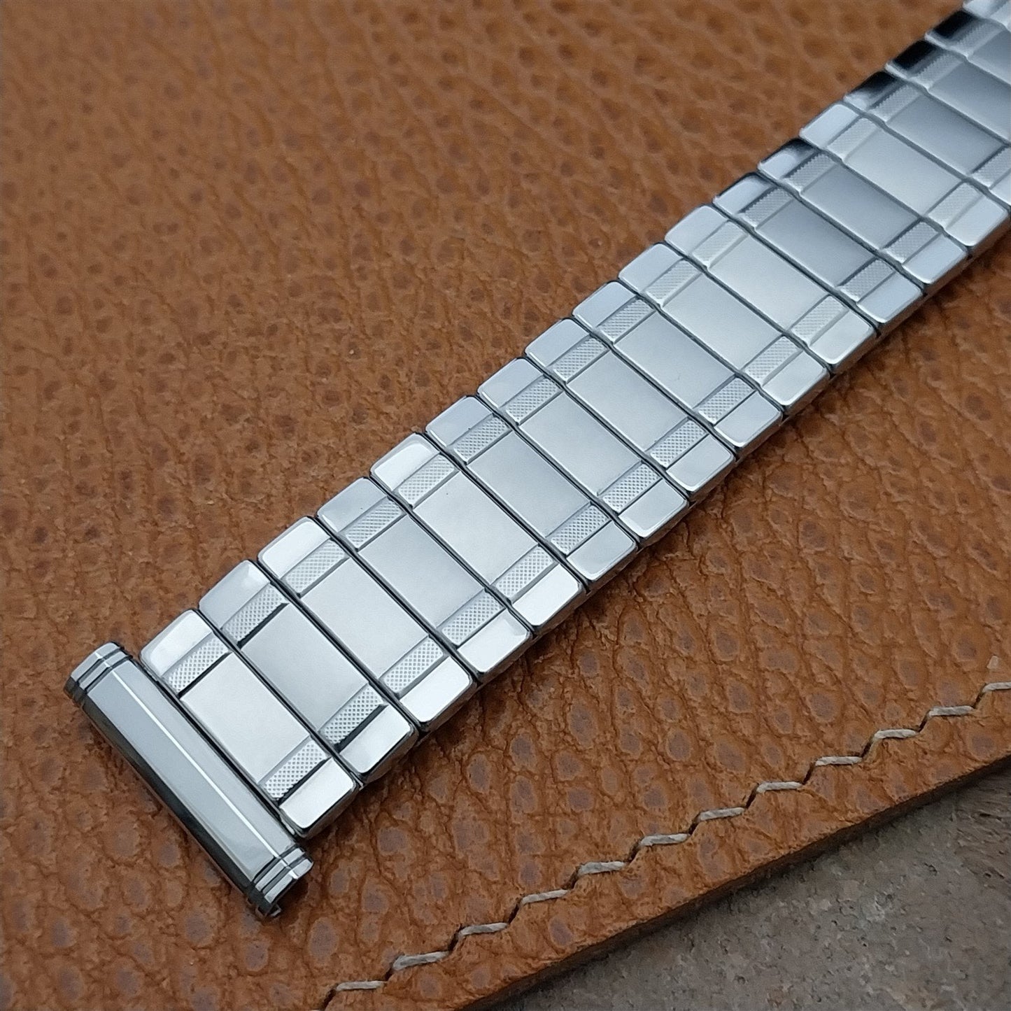 19mm 18mm Long Duchess Stainless Steel Expansion nos 1950s Vintage Watch Band