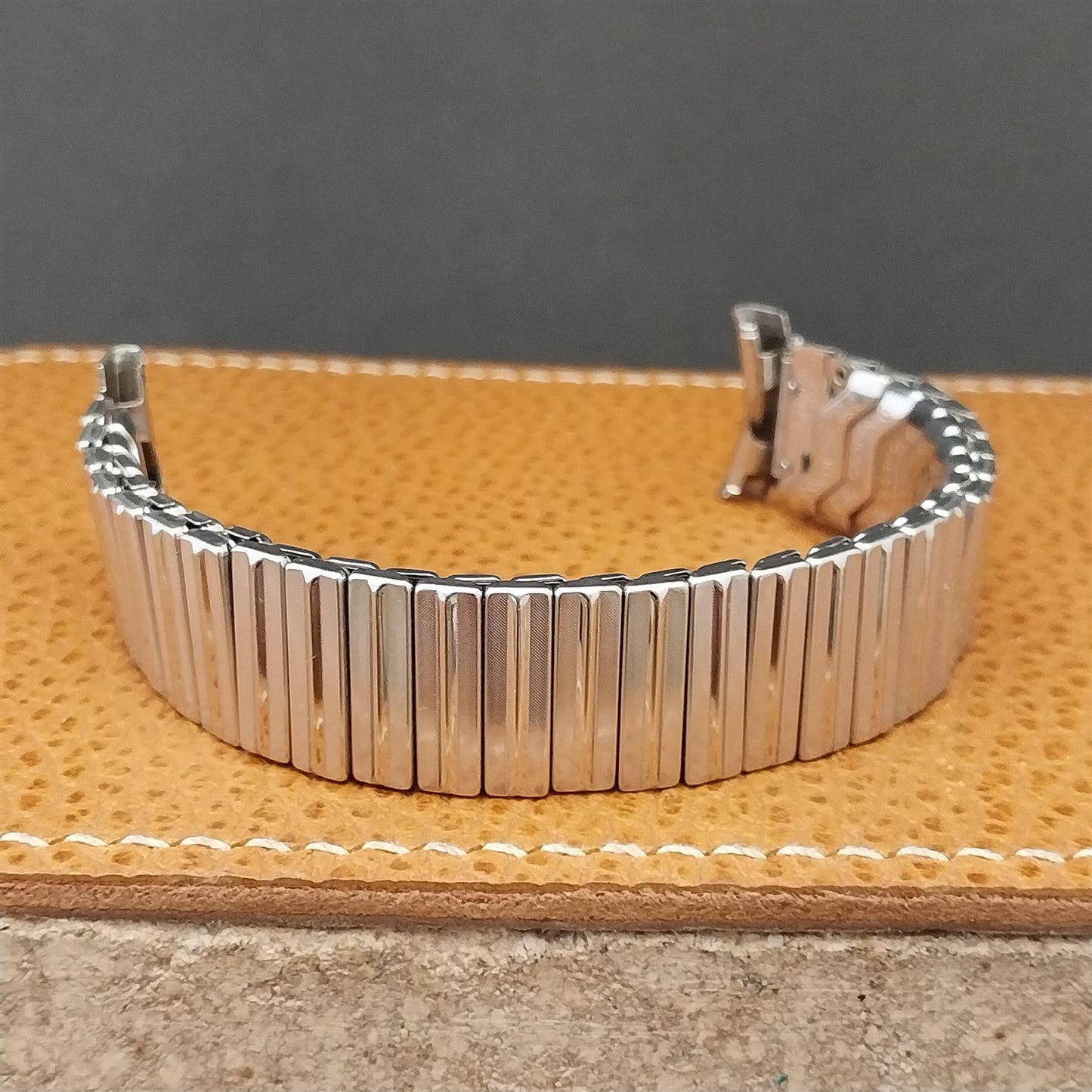 1950s Duchess USA Stainless Steel nos 19mm 18mm Expansion Vintage Watch Band