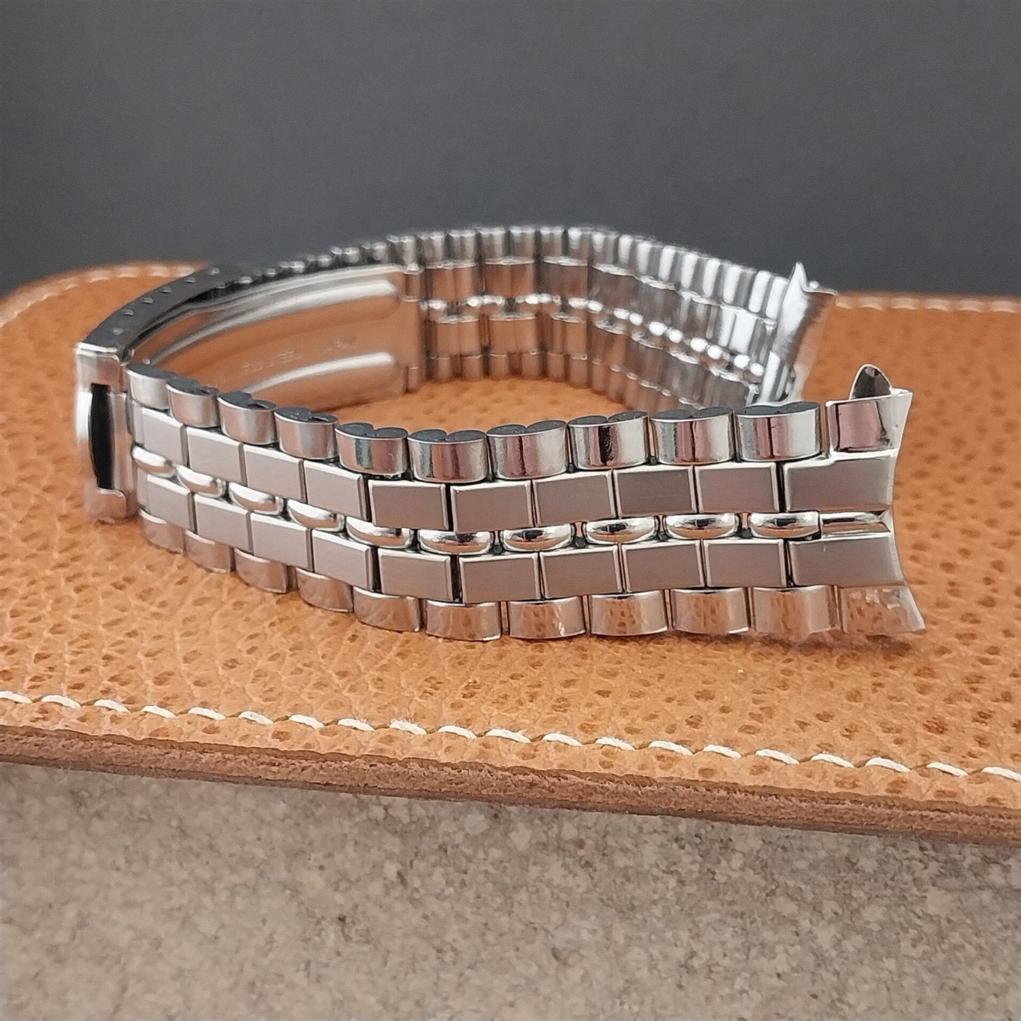 19mm Stainless Steel Rice Beads nos 1960s-1970s Unused Vintage Watch Band