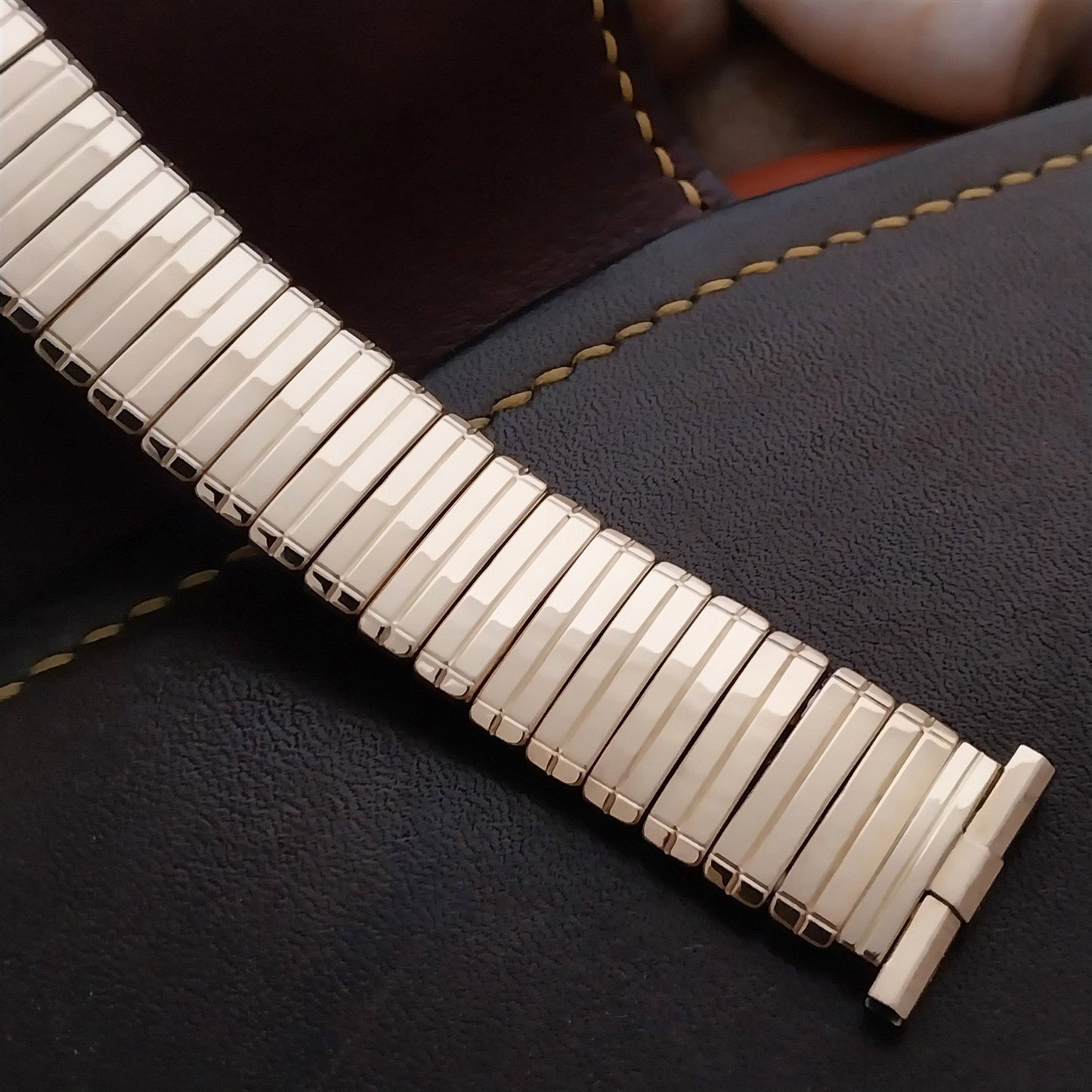 19mm 18mm 10k Gold-Filled JB Champion USA Expansion 1960s nos Vintage Watch Band