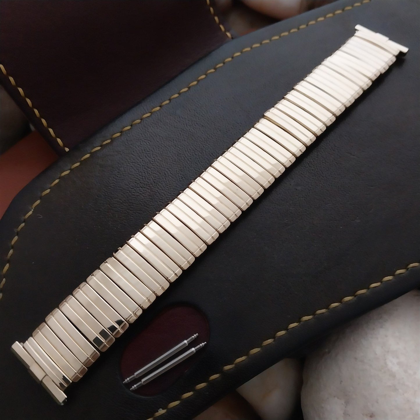 19mm 18mm 10k Gold-Filled JB Champion USA Expansion 1960s nos Vintage Watch Band