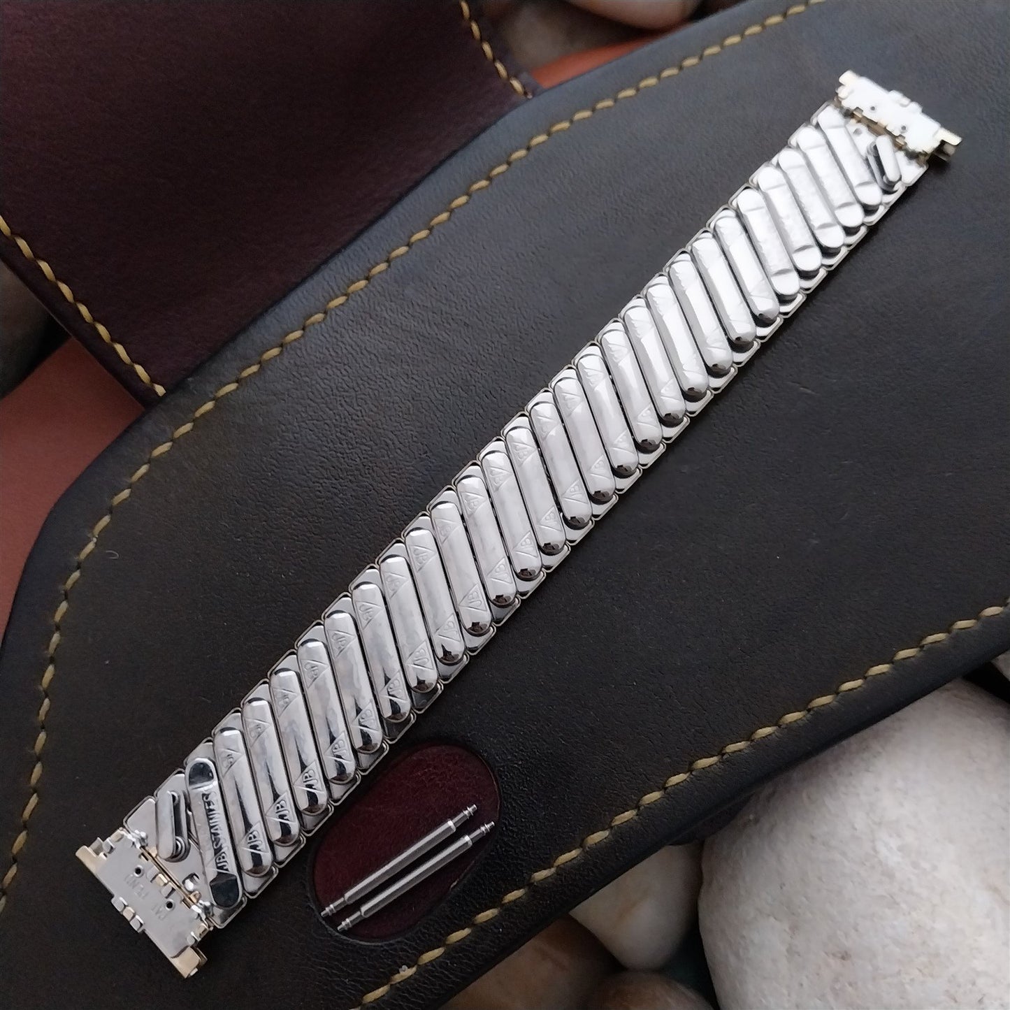 19mm 18mm 10k Gold-Filled JB Champion USA Expansion 1960s nos Vintage Watch Band