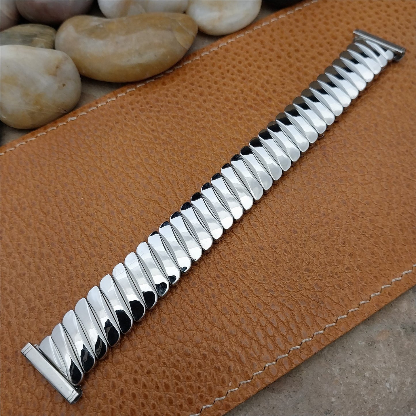 1950s Vintage Bellavance 16mm-19mm Stainless Steel Expansion Unused Watch Band