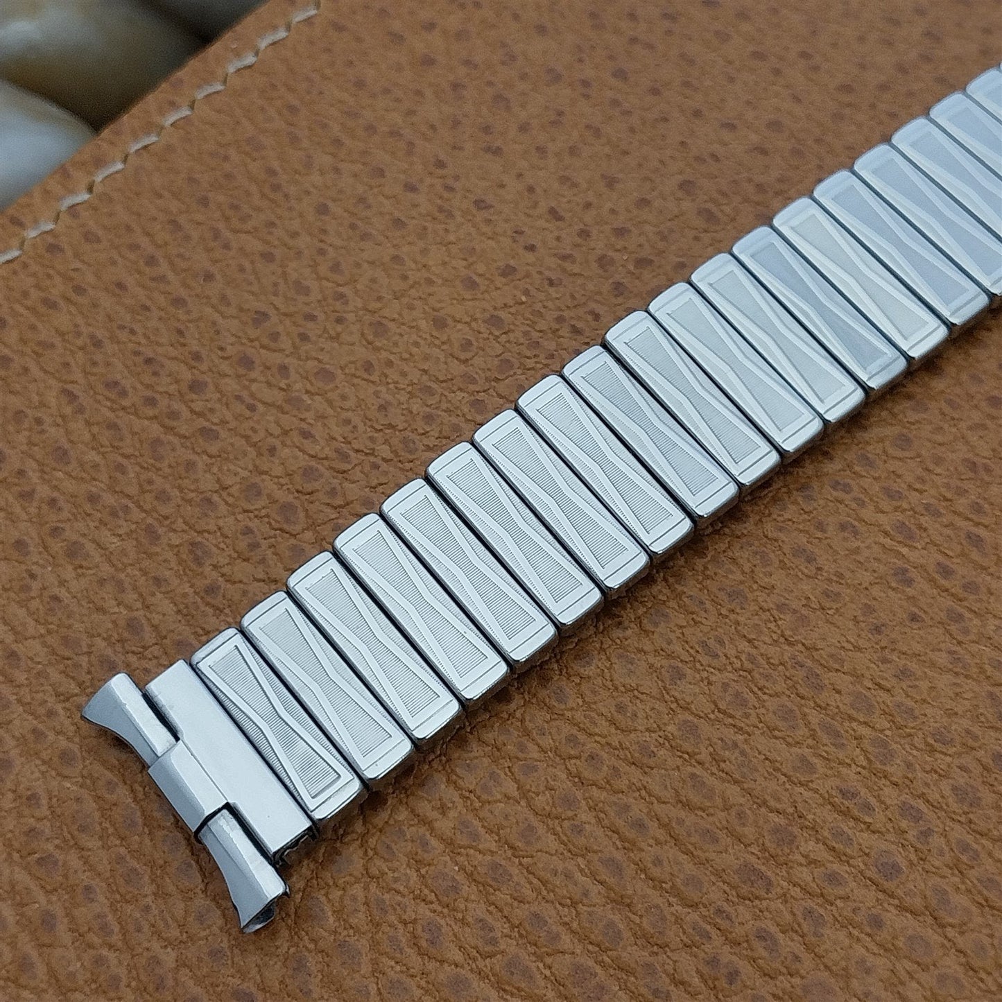 19mm 20mm Baldwin Classic Stainless Steel nos 1960s Expansion Vintage Watch Band