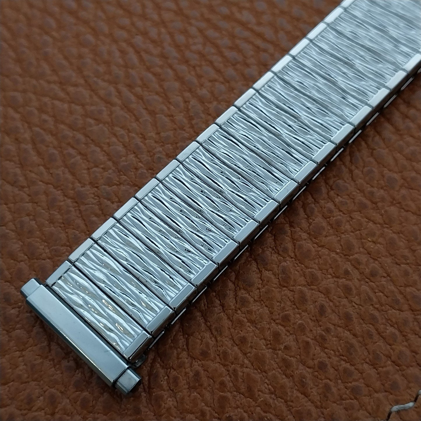 19mm 18mm 1970s Speidel Valencia Stainless Steel nos Long Vintage Watch Band
