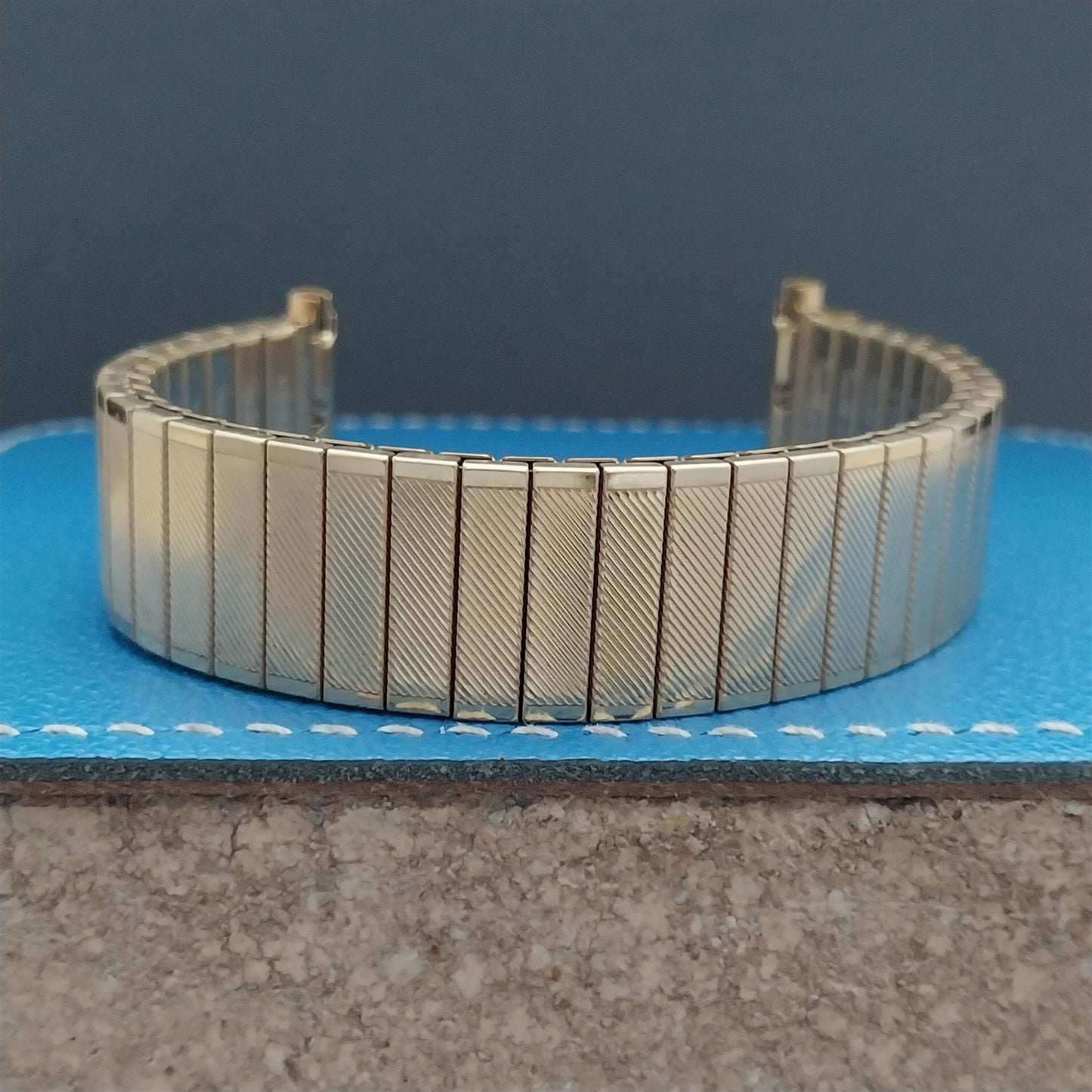 16mm 17mm 18mm 19mm Gold-Tone Speidel Twistoflex Vintage Watch Band