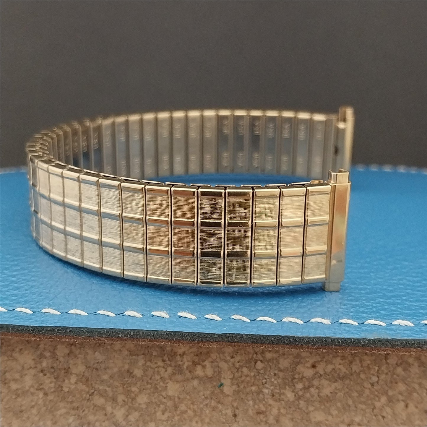Vintage 19mm 18mm 16mm Gold-Tone Speidel USA Expansion Unused Classic Watch Band