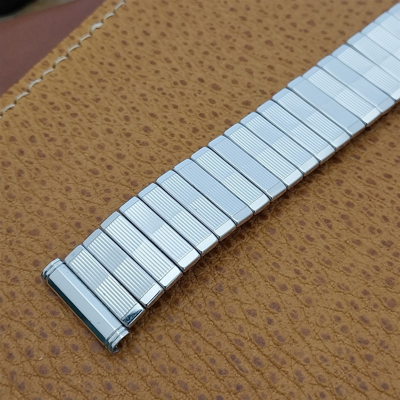 19mm 18mm White Gold-Filled Kreisler Stretch Classic Unused Vintage Watch Band