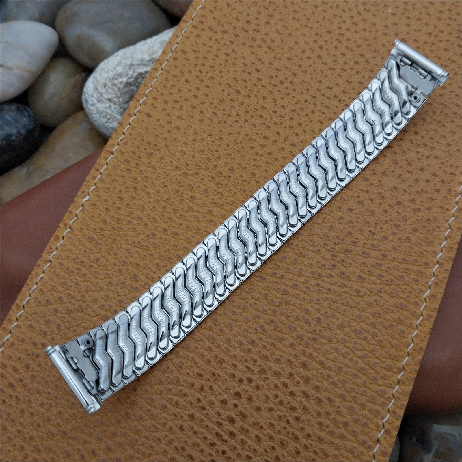 19mm 18mm White Gold-Filled Kreisler Stretch Classic Unused Vintage Watch Band