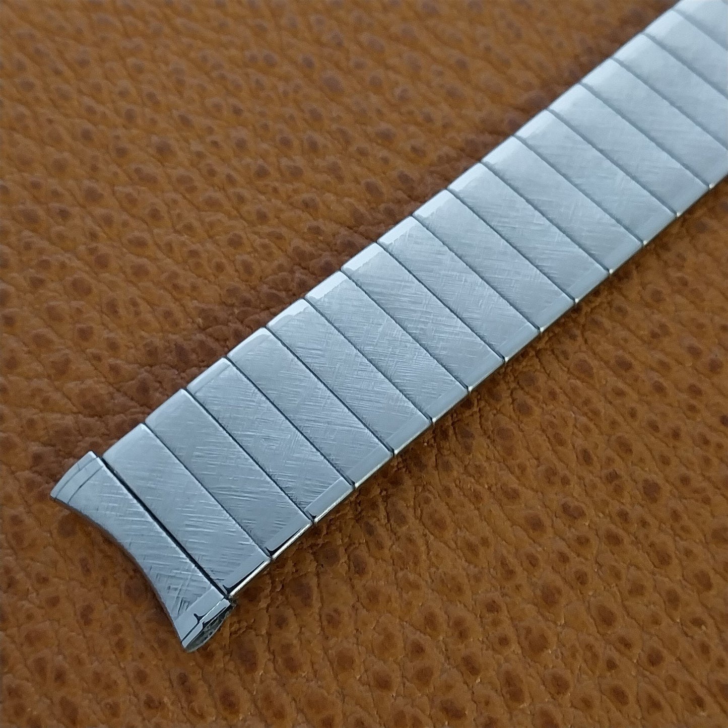 1960s 17mm Stainless Steel Slim Expansion UniFlex USA Unused Vintage Watch Band