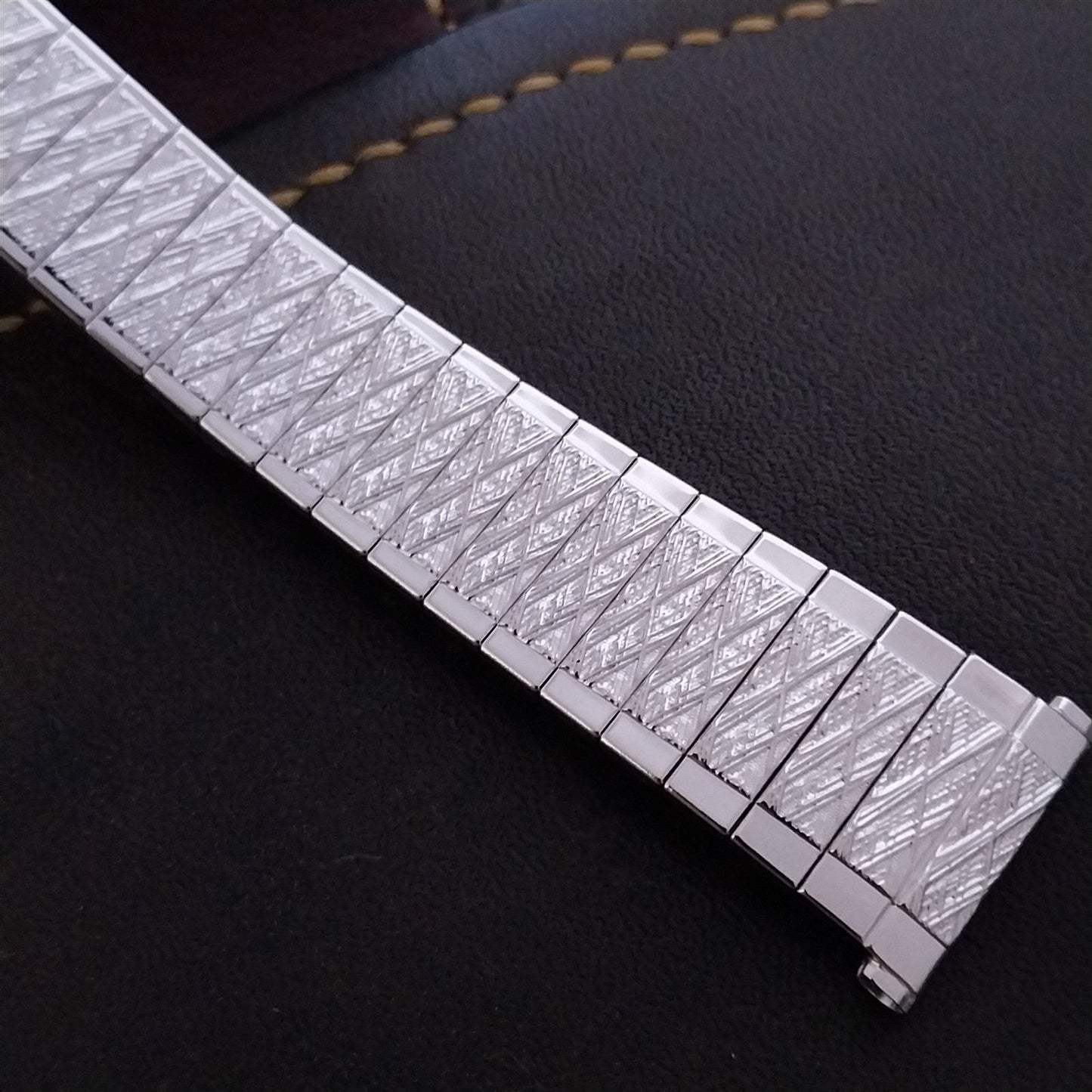 19mm 18mm Speidel Tapered 10k White Gold-Filled 1970s Unused Vintage Watch Band