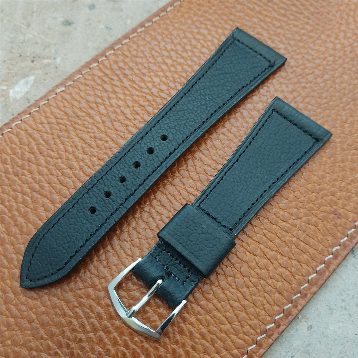 22mm Speidel USA Saddle Tapered Single-Keeper Unused 1970s Vintage Watch Band