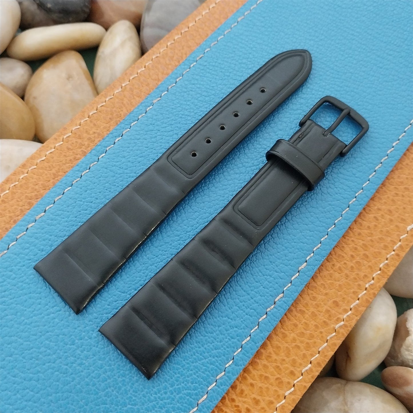 19mm Blackout Speidel Long Tapered Black Leather Unused 1980s Vintage Watch Band