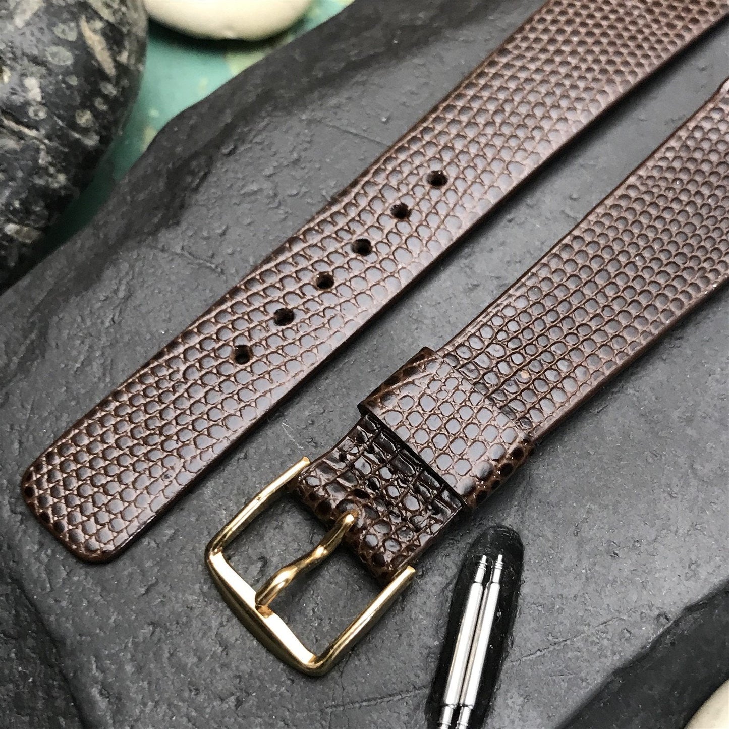 19mm Brown Lizard-Grain Tapered Leather Speidel Canada 1970s Vintage Watch Band