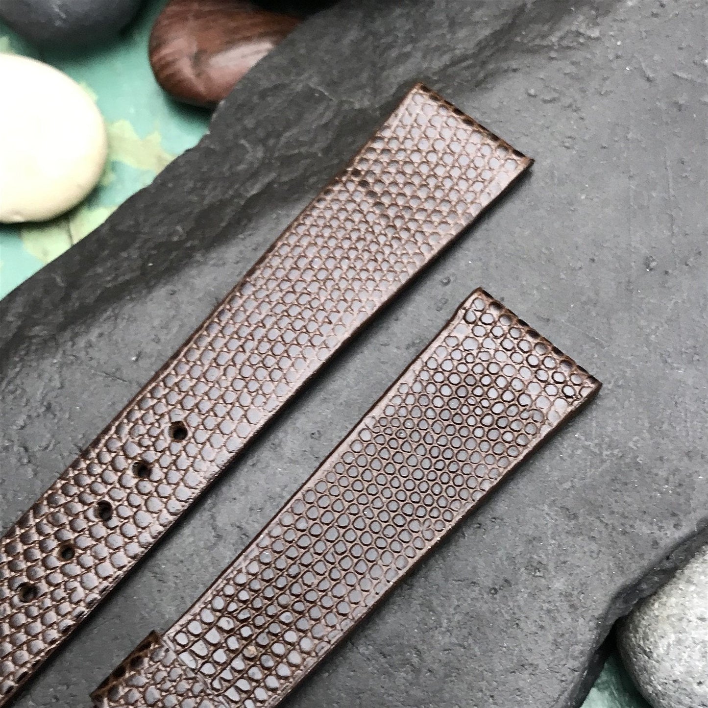 19mm Brown Lizard-Grain Tapered Leather Speidel Canada 1970s Vintage Watch Band