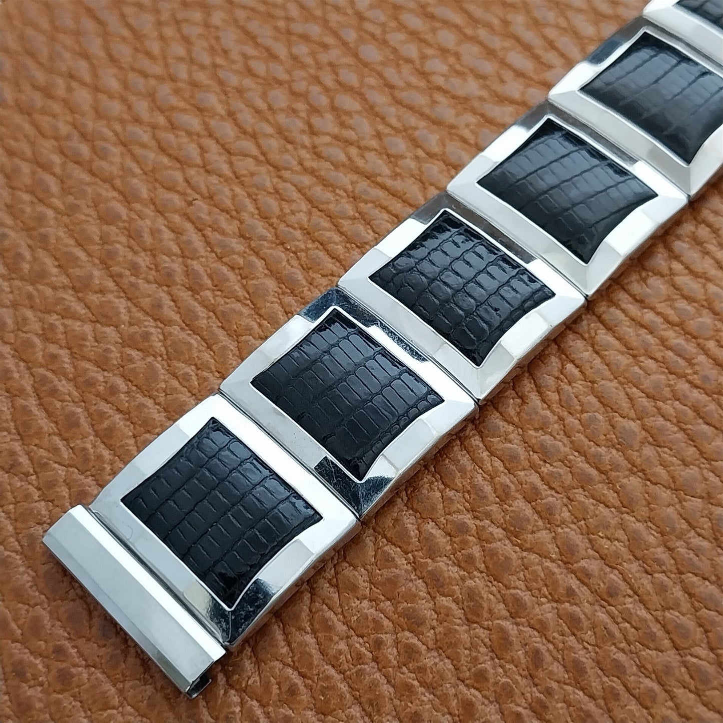 17.2mm Flex-Let White Gold-Filled 1958 Classic mcm Unused nos Vintage Watch Band