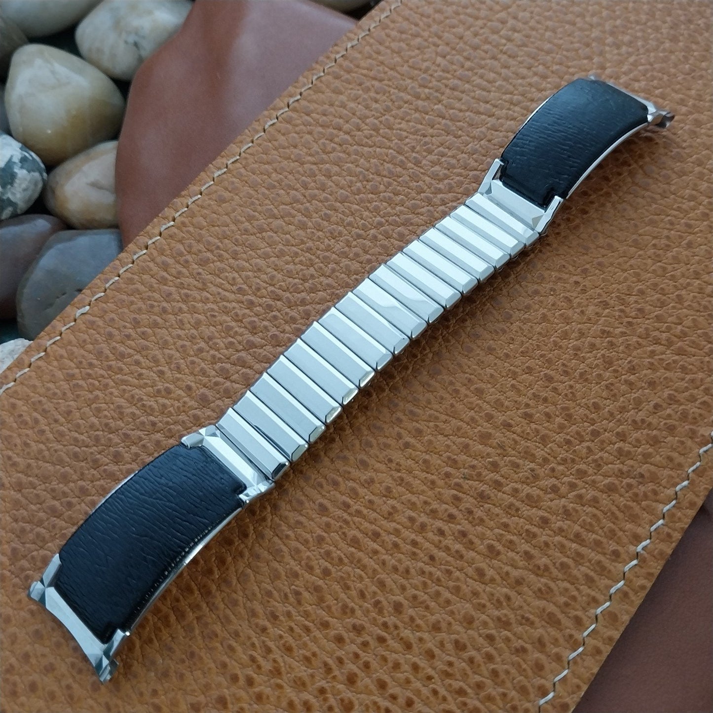 Kreisler 17.2mm Stainless Steel & Black Leather-Grain Classic Vintage Watch Band