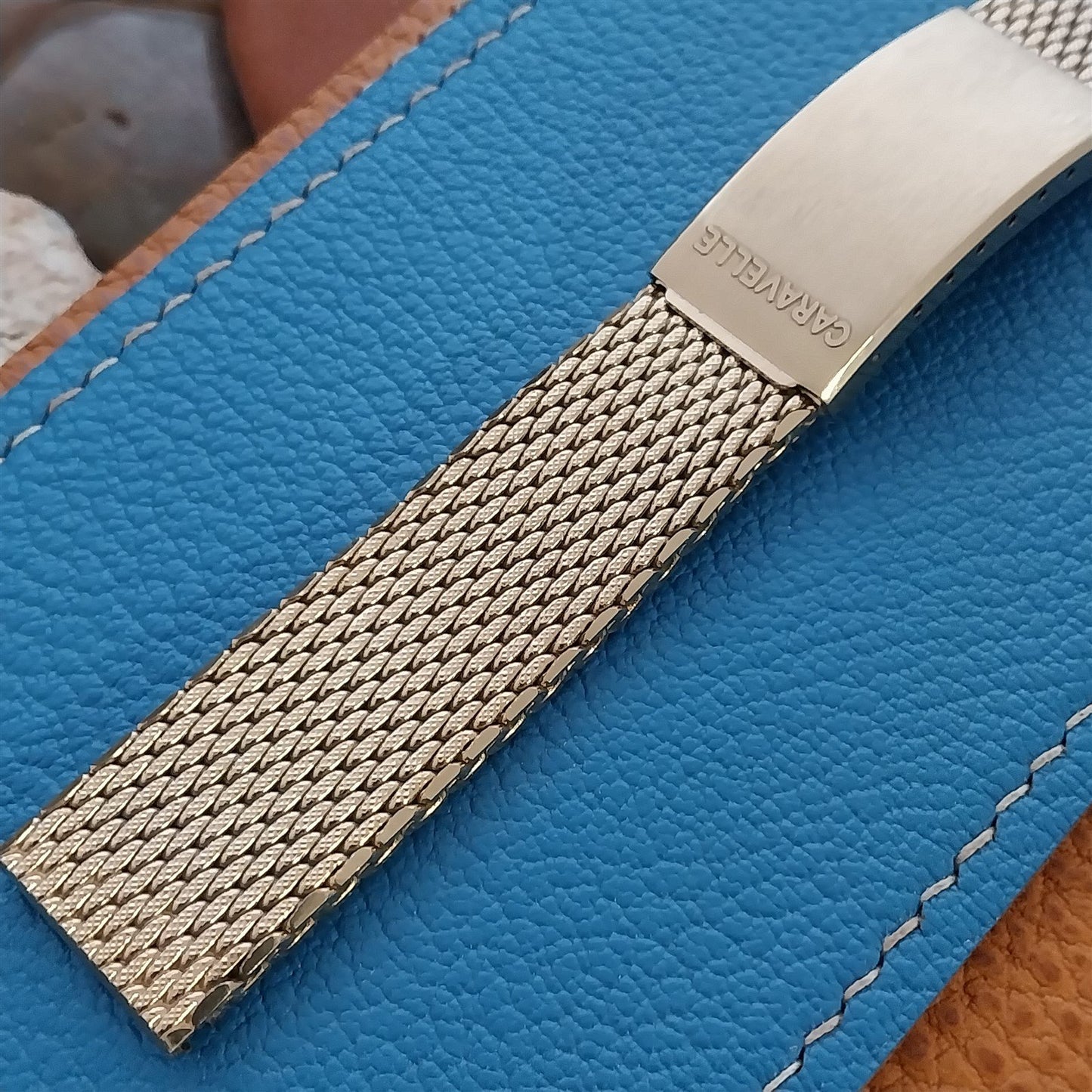 11/16" Caravelle 10251 Yellow Gold-Tone Mesh Unused nos Vintage Watch Band