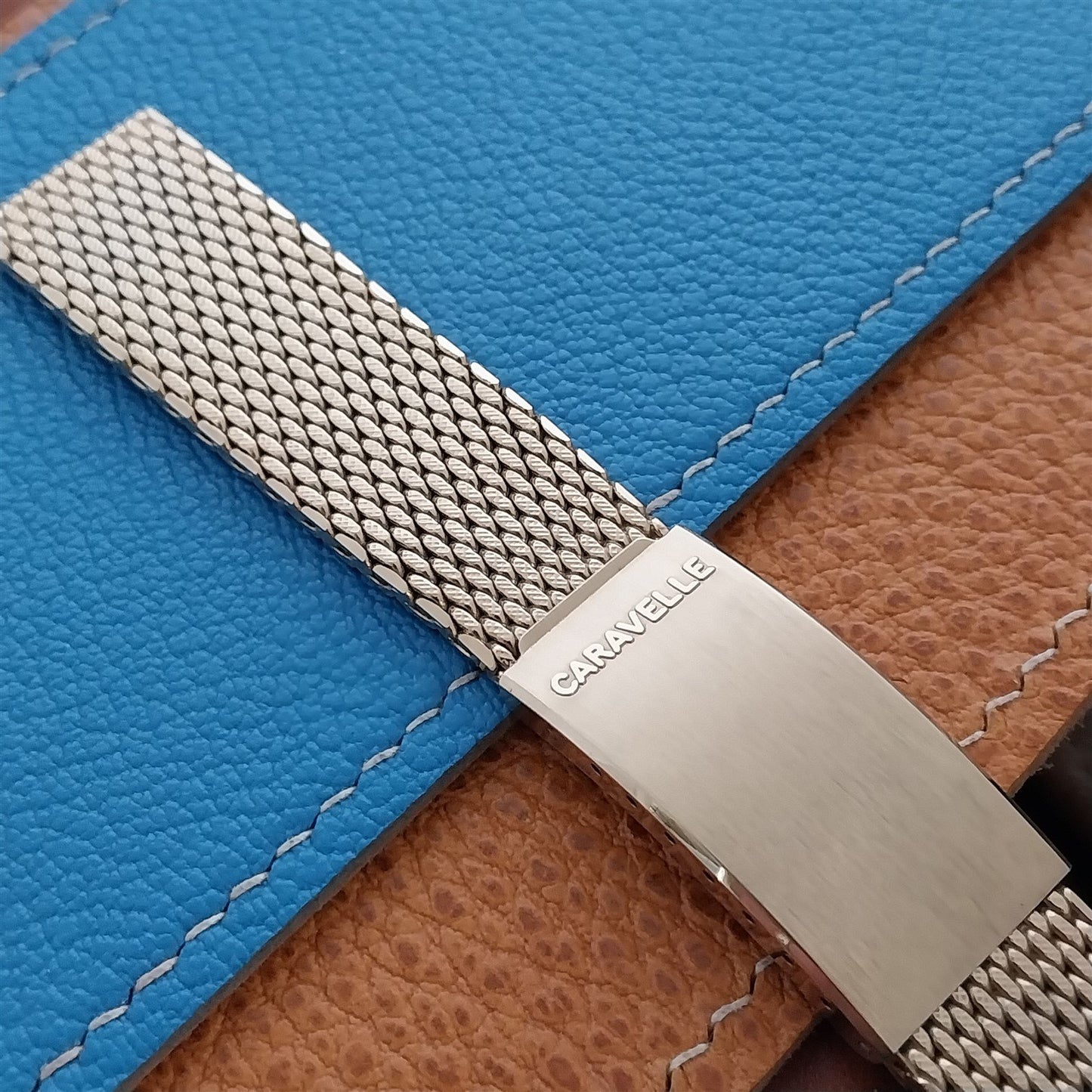 11/16" Caravelle 10251 Yellow Gold-Tone Mesh Unused nos Vintage Watch Band