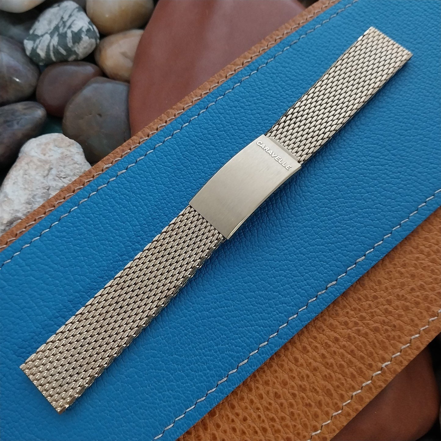11/16" Caravelle 10251 Yellow Gold-Tone Mesh Unused nos Vintage Watch Band
