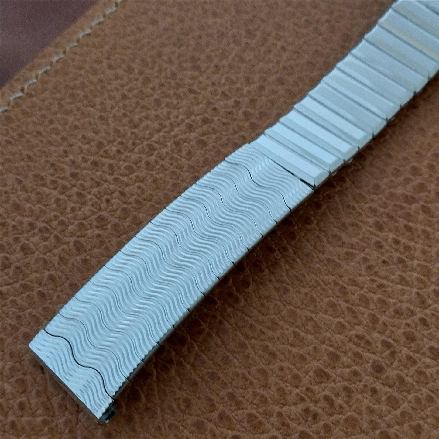 17.2mm 10k White Gold-Filled Kreisler Unused Classic 1960s Vintage Watch Band