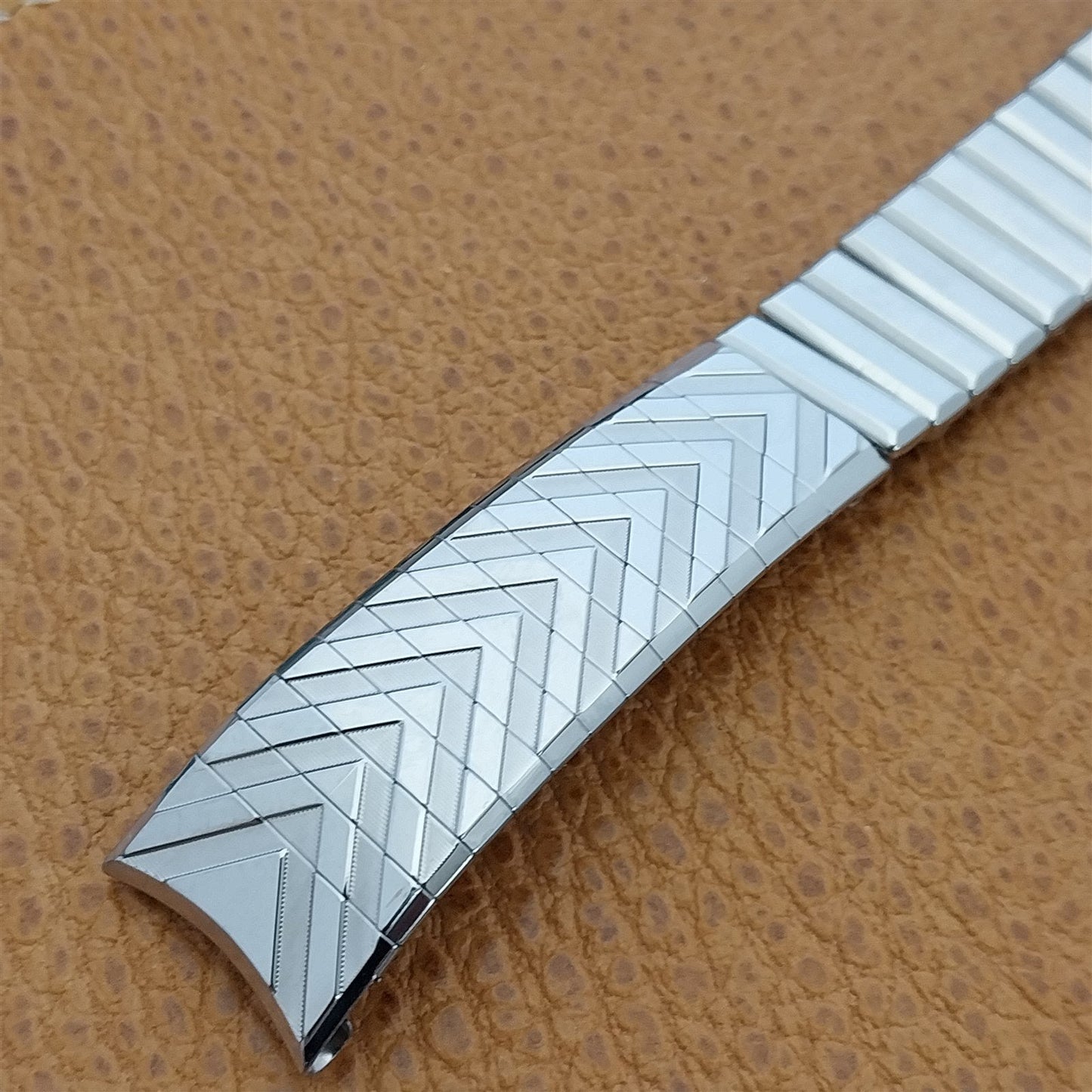 17.2mm 11/16" Kreisler USA Stainless Steel nos Classic 1960s Vintage Watch Band