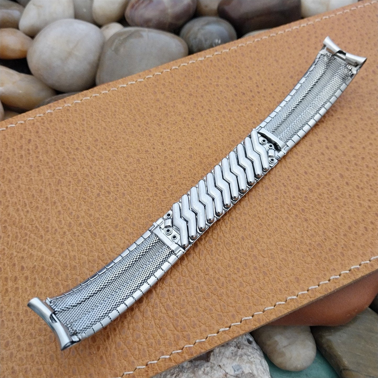 17.2mm 11/16" Kreisler USA Stainless Steel nos Classic 1960s Vintage Watch Band