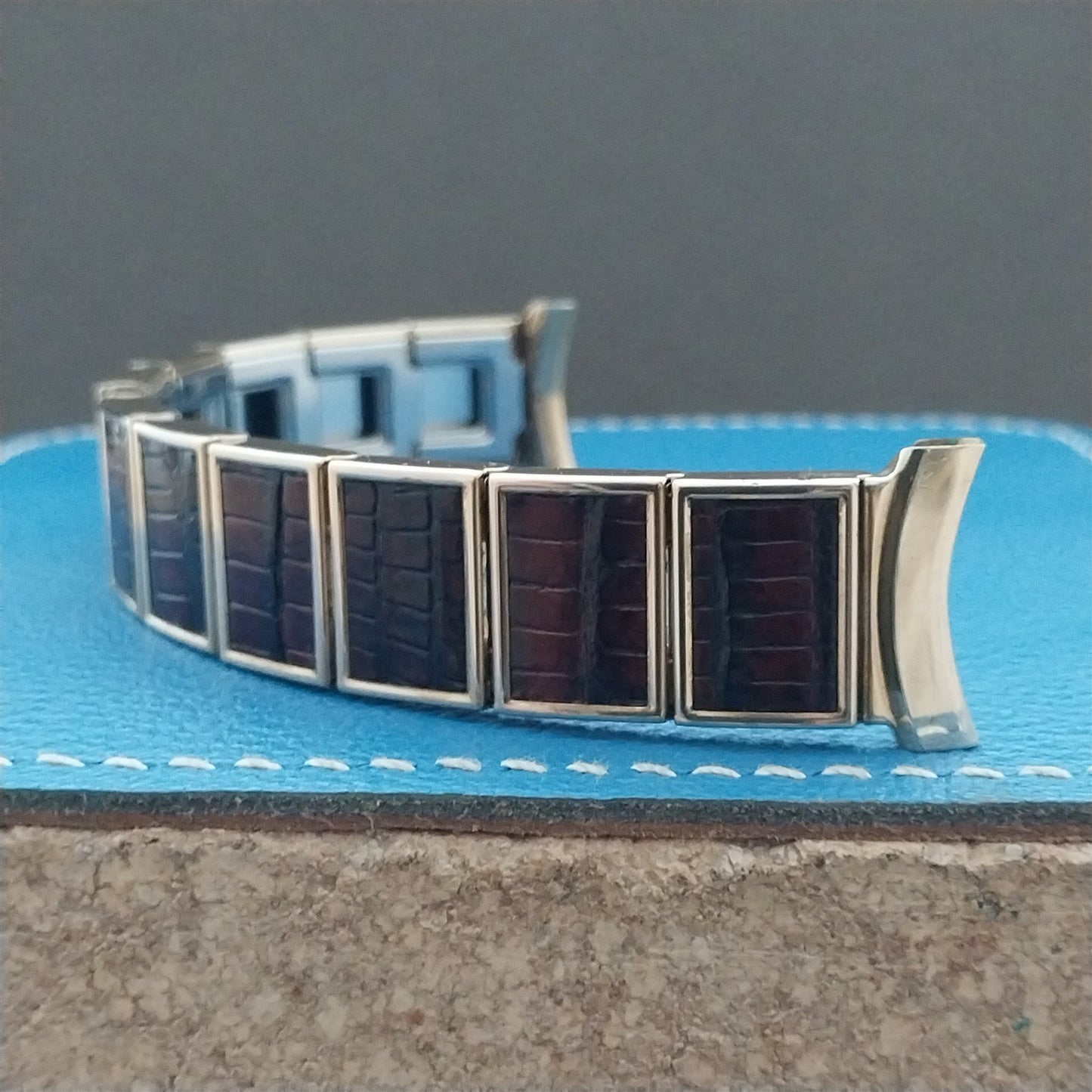 19mm 18mm Gold Filled & Alligator Gemex Caballero nos 1950s Vintage Watch Band