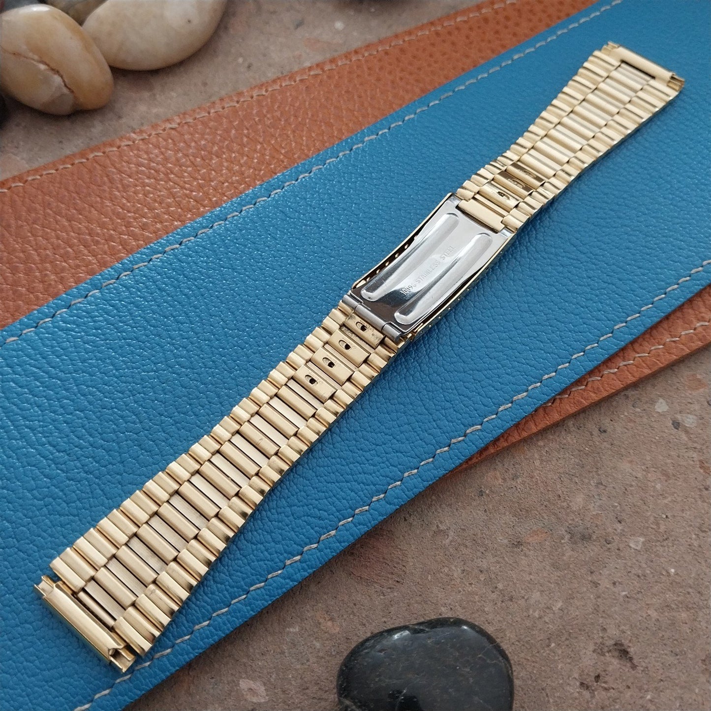 19mm 20mm 21mm Gold-Plated LED LCD nos 1970s-1980s Vintage Watch Band