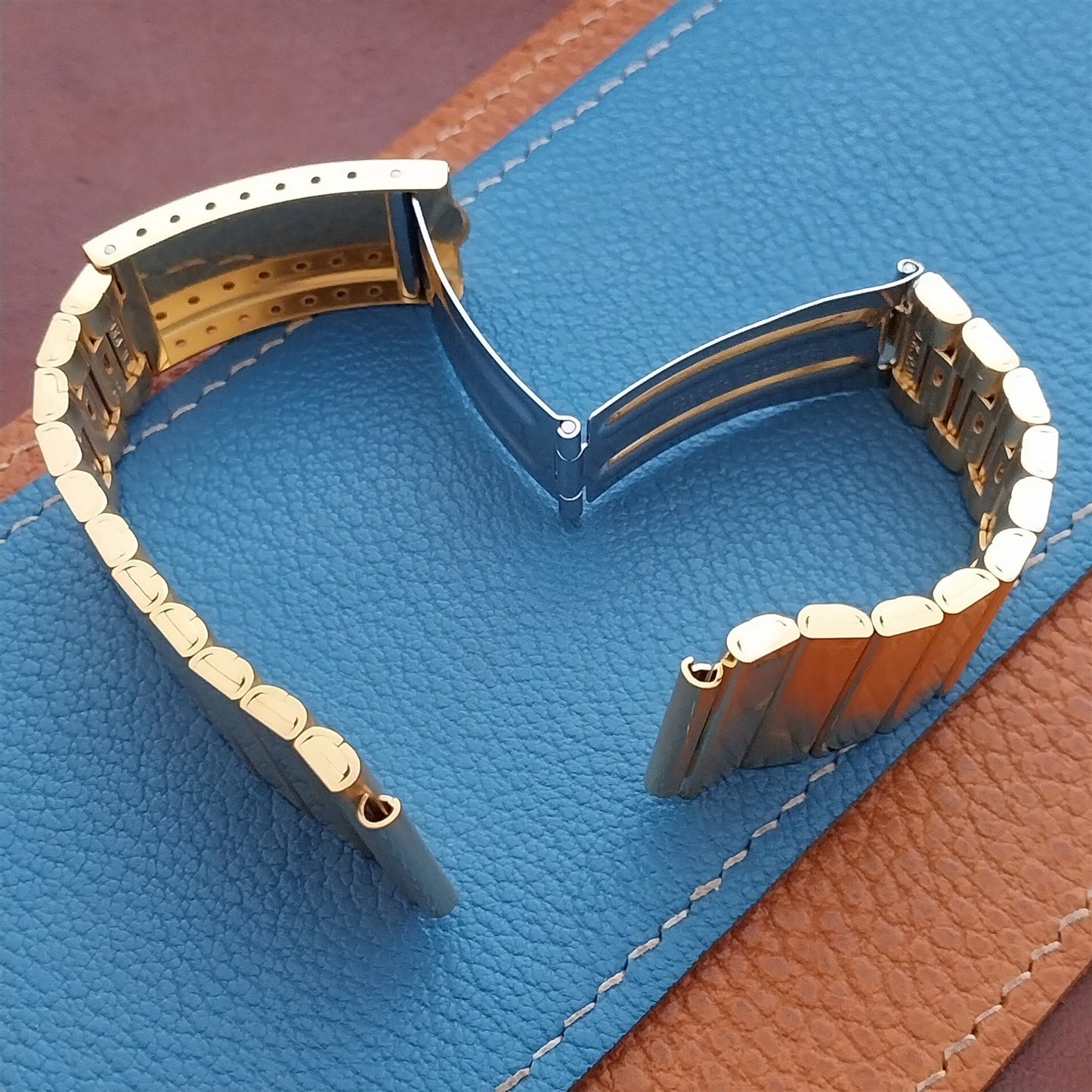 20mm Flared Gold-Tone LED LCD Unused old-stock nos 1970s Vintage Watch Band